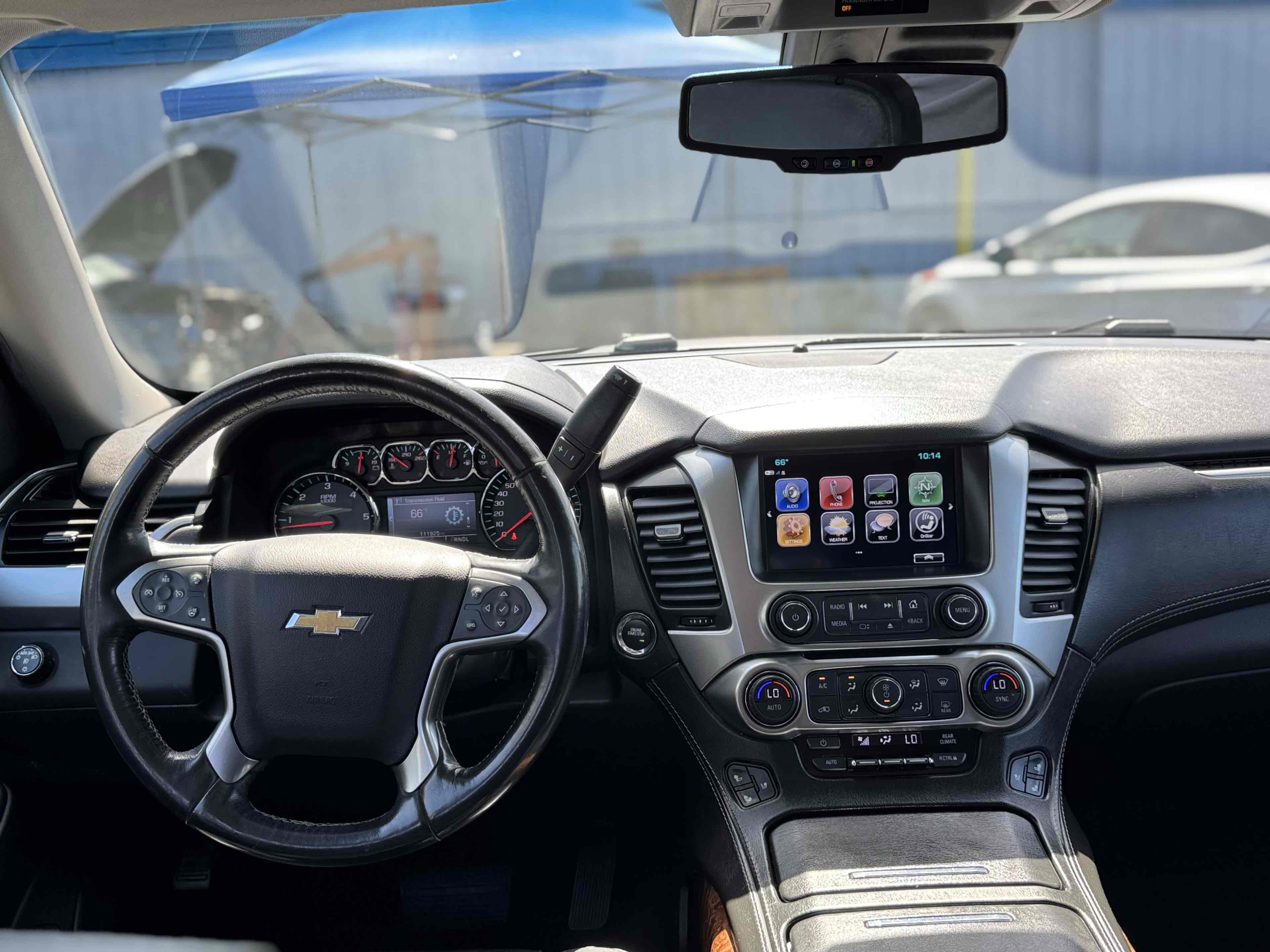 2018 Chevrolet Suburban Premier photo 13