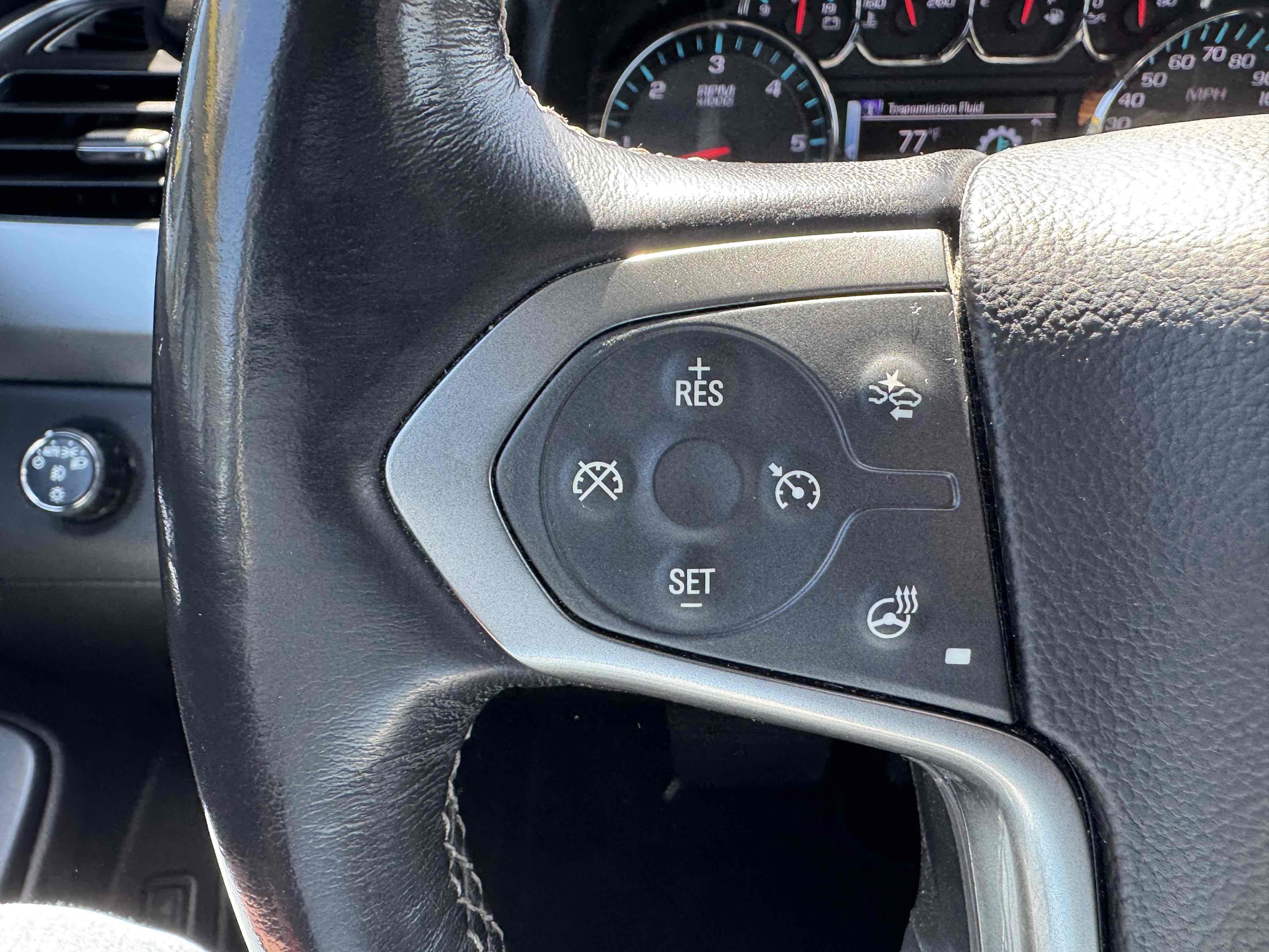 2018 Chevrolet Suburban Premier photo 21