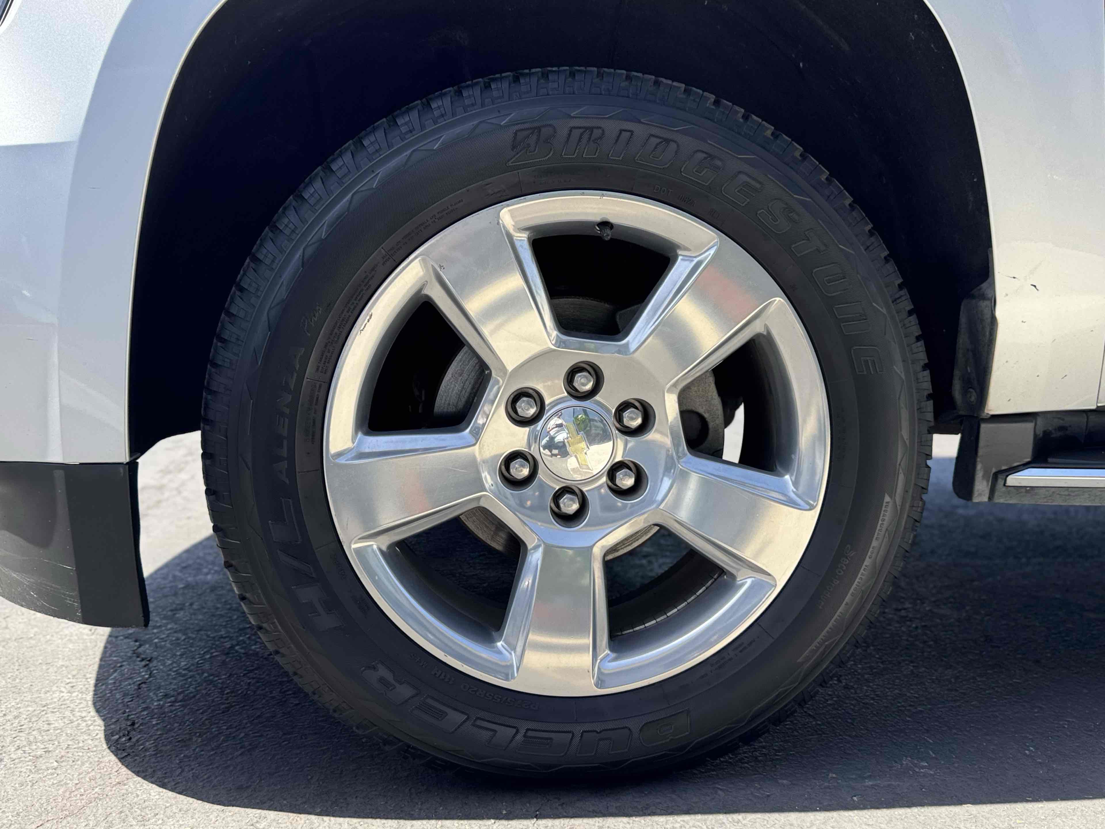 2018 Chevrolet Suburban Premier photo 41