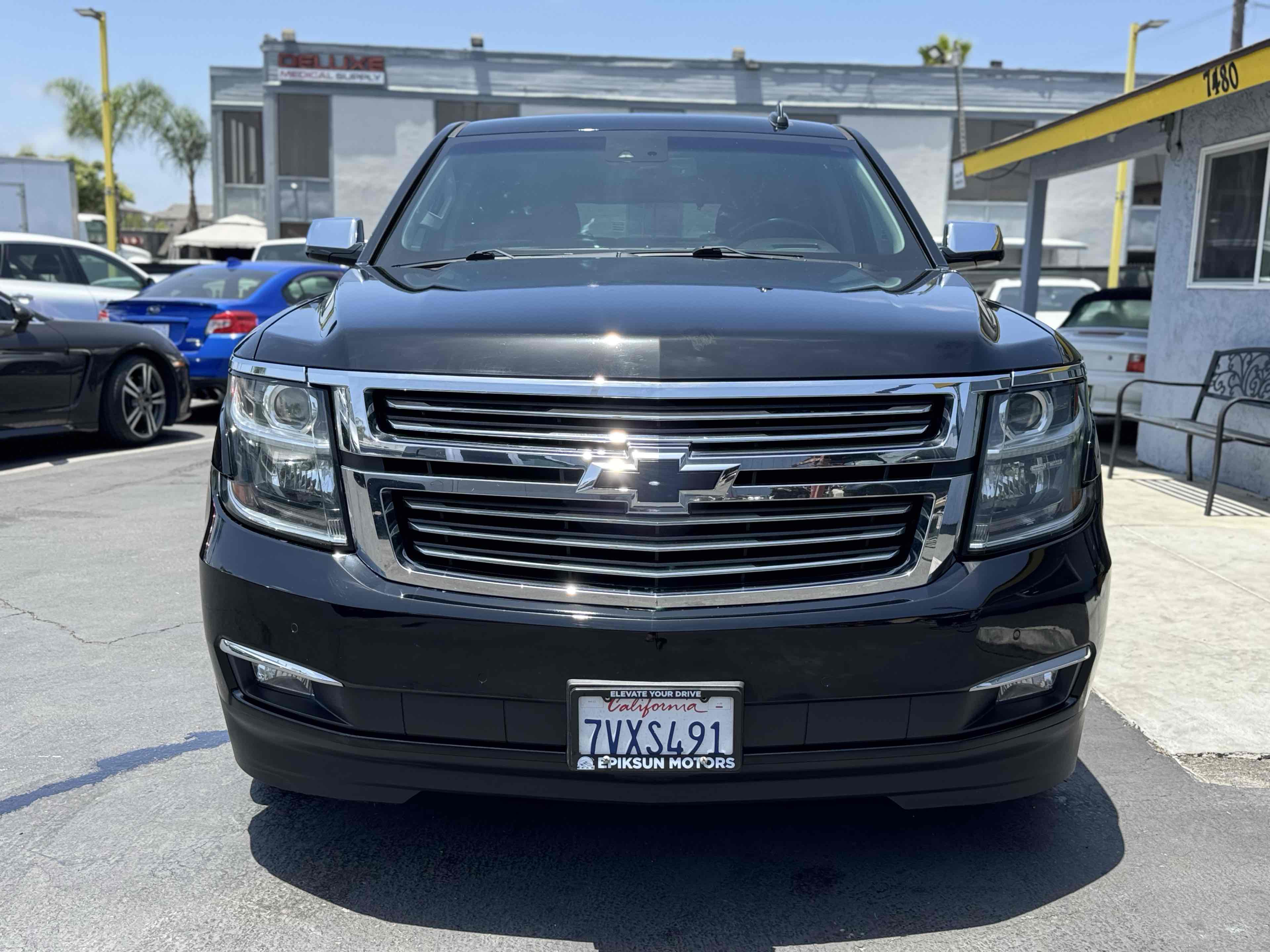 2016 Chevrolet Tahoe LTZ photo 2