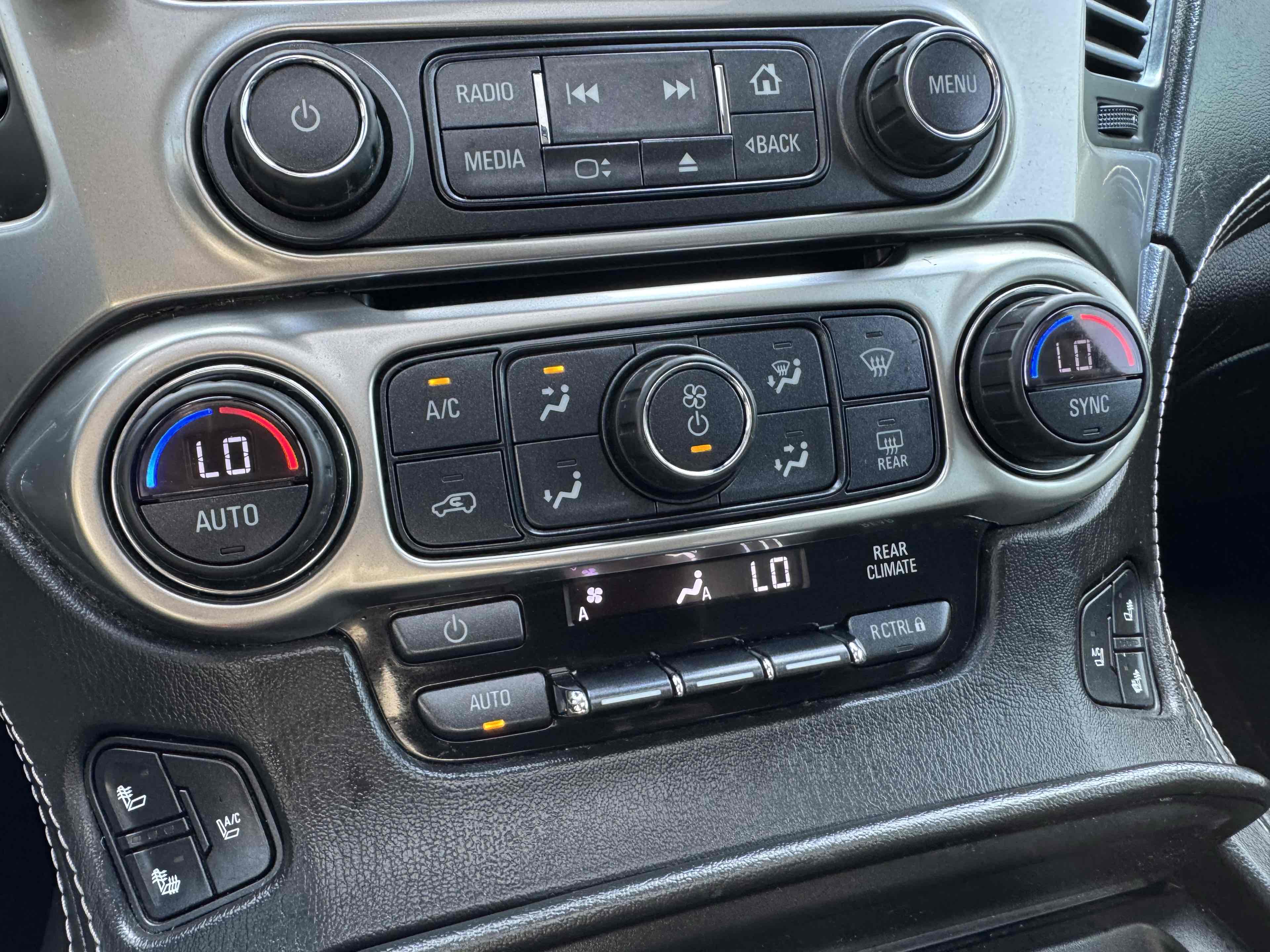 2016 Chevrolet Tahoe LTZ photo 26