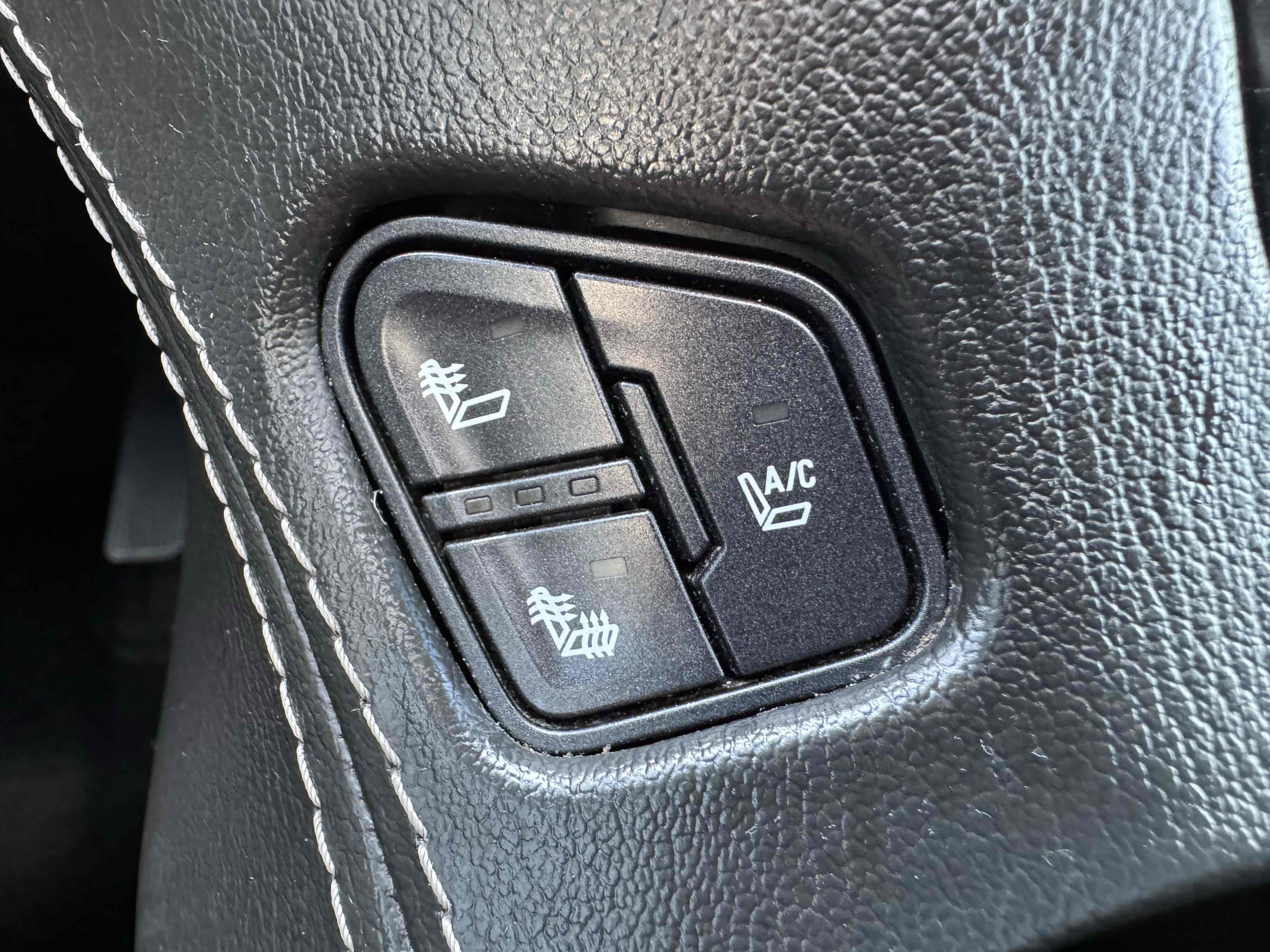 2016 Chevrolet Tahoe LTZ photo 27