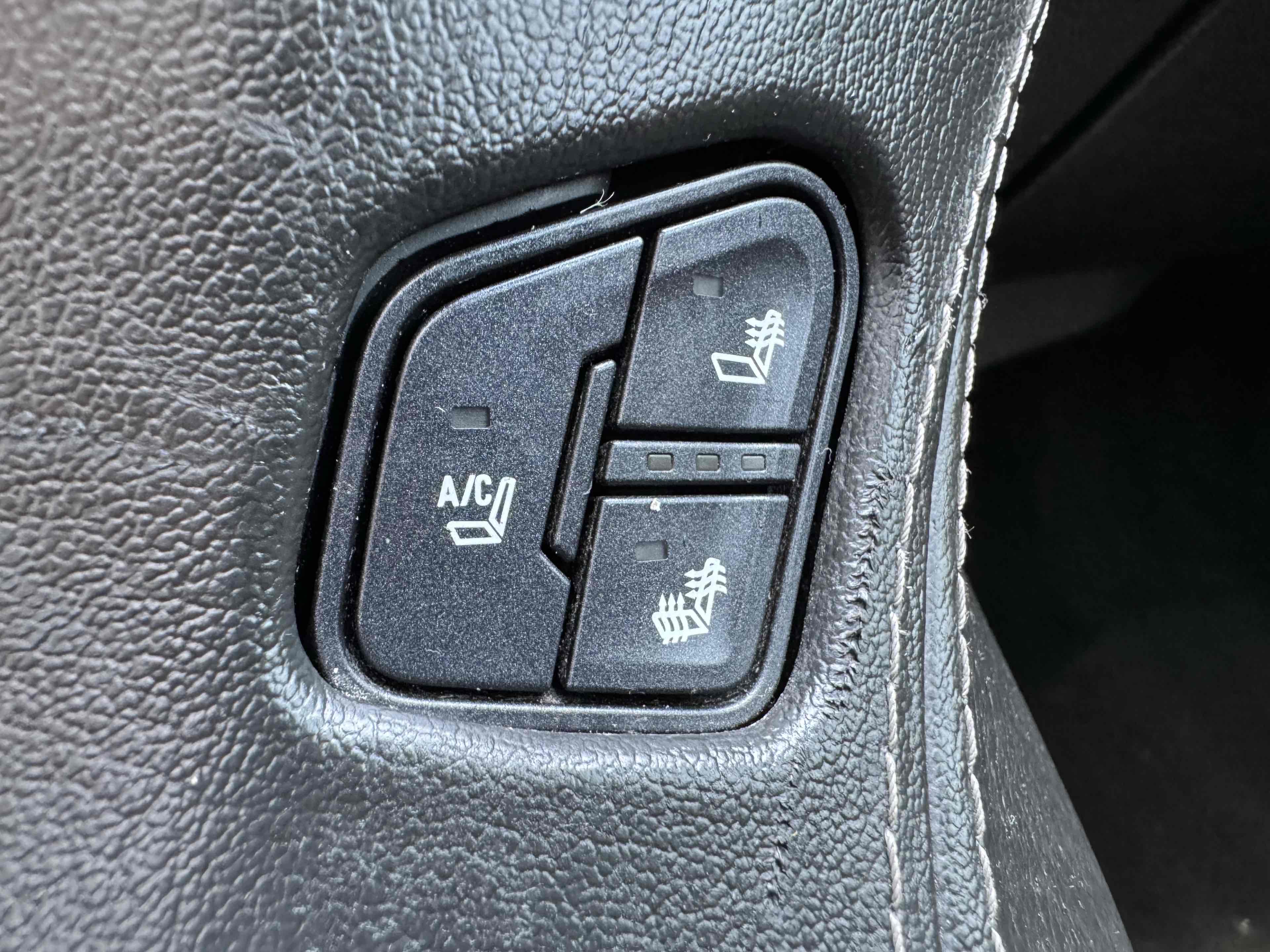2016 Chevrolet Tahoe LTZ photo 28