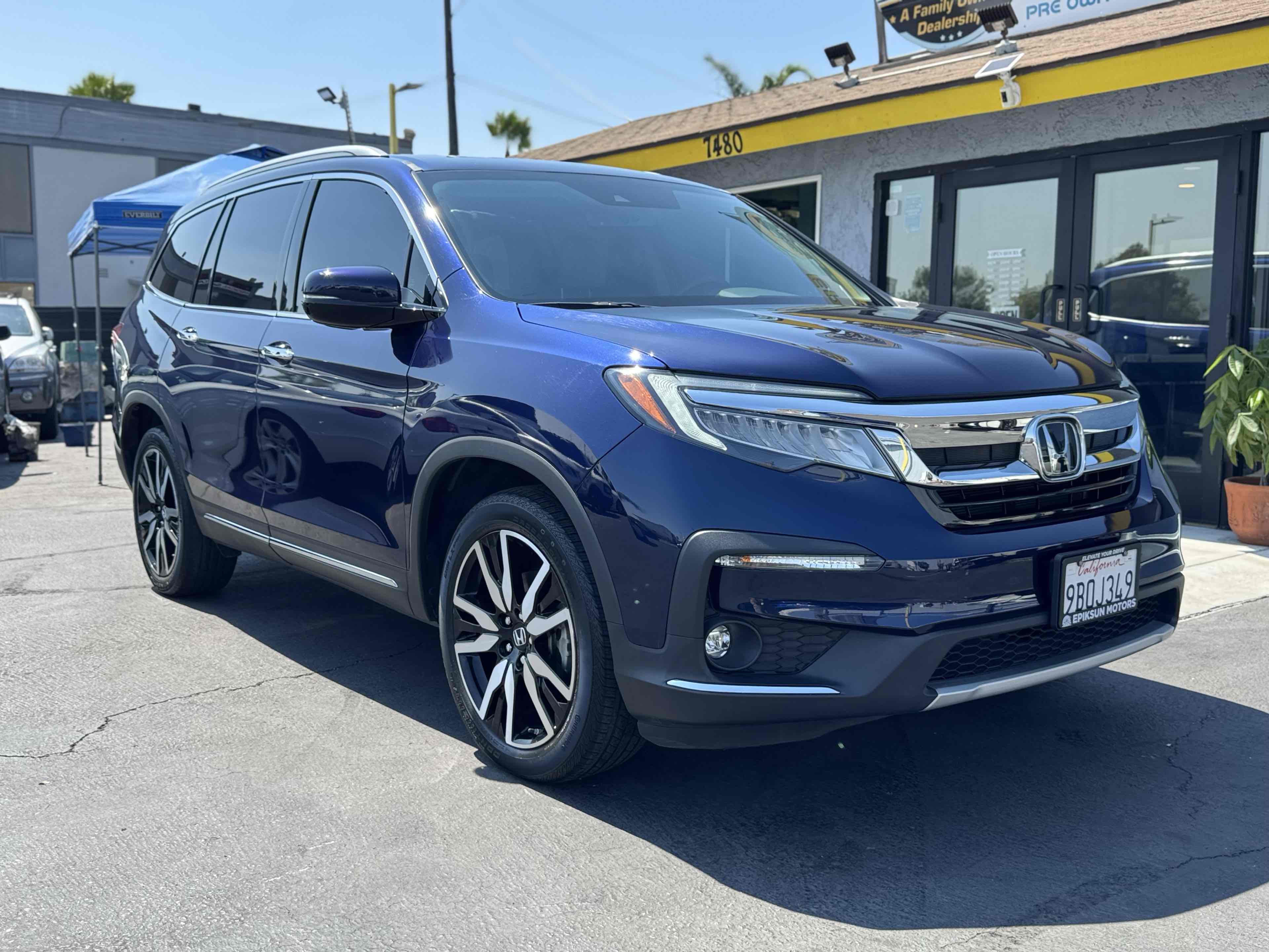 2022 Honda Pilot Touring photo 2