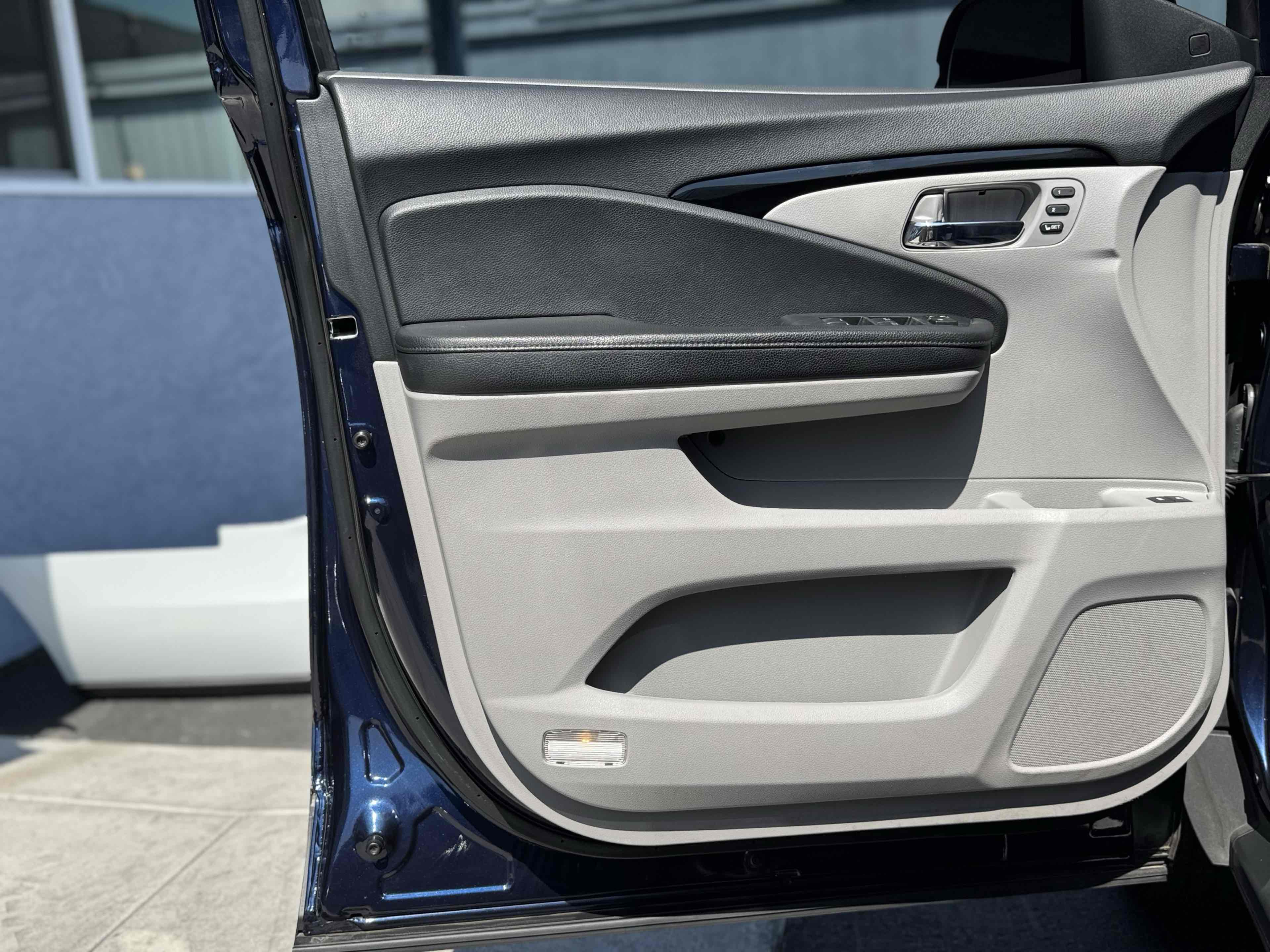 2022 Honda Pilot Touring photo 30