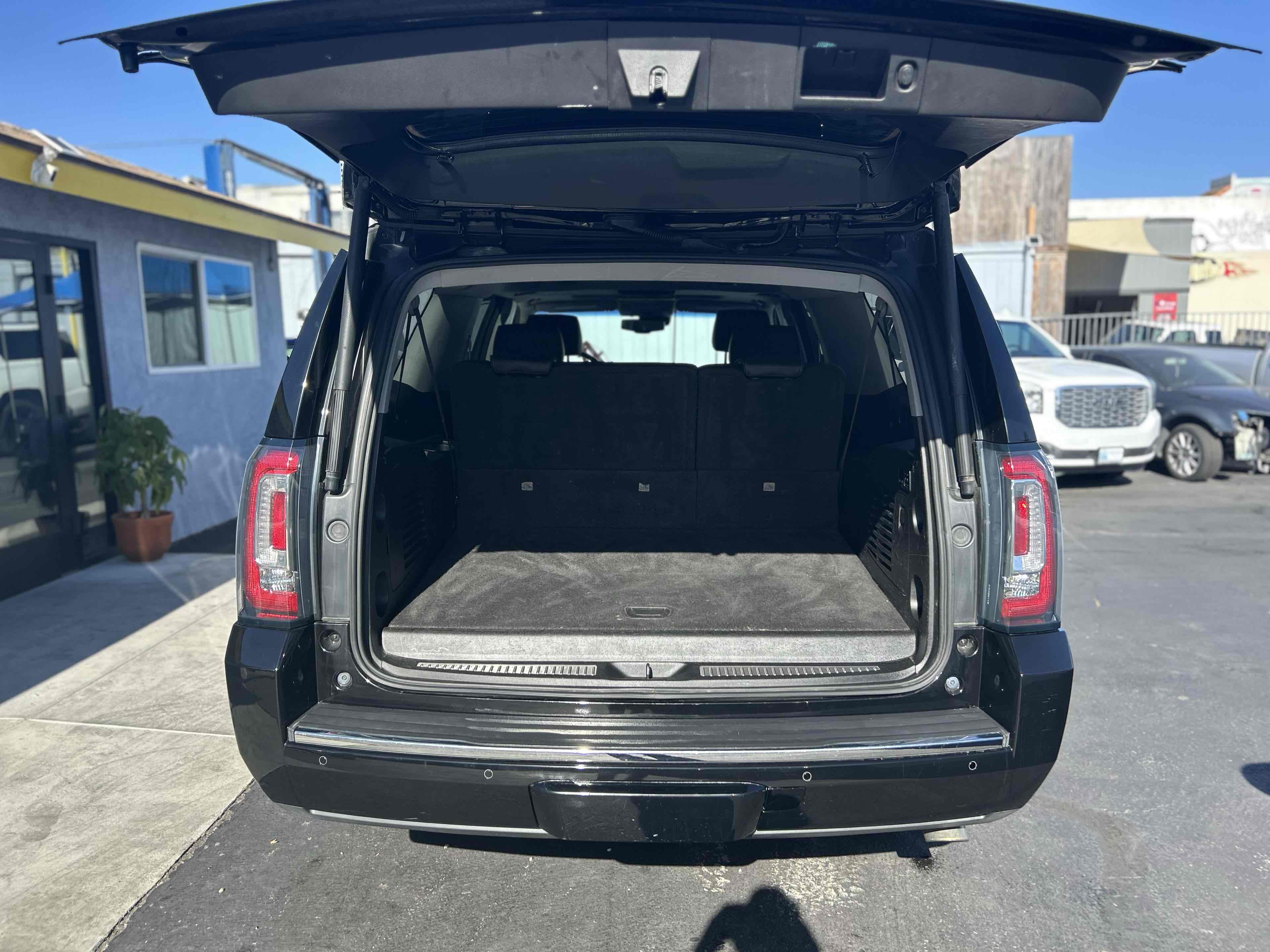 2017 Gmc Yukon XL Denali photo 6