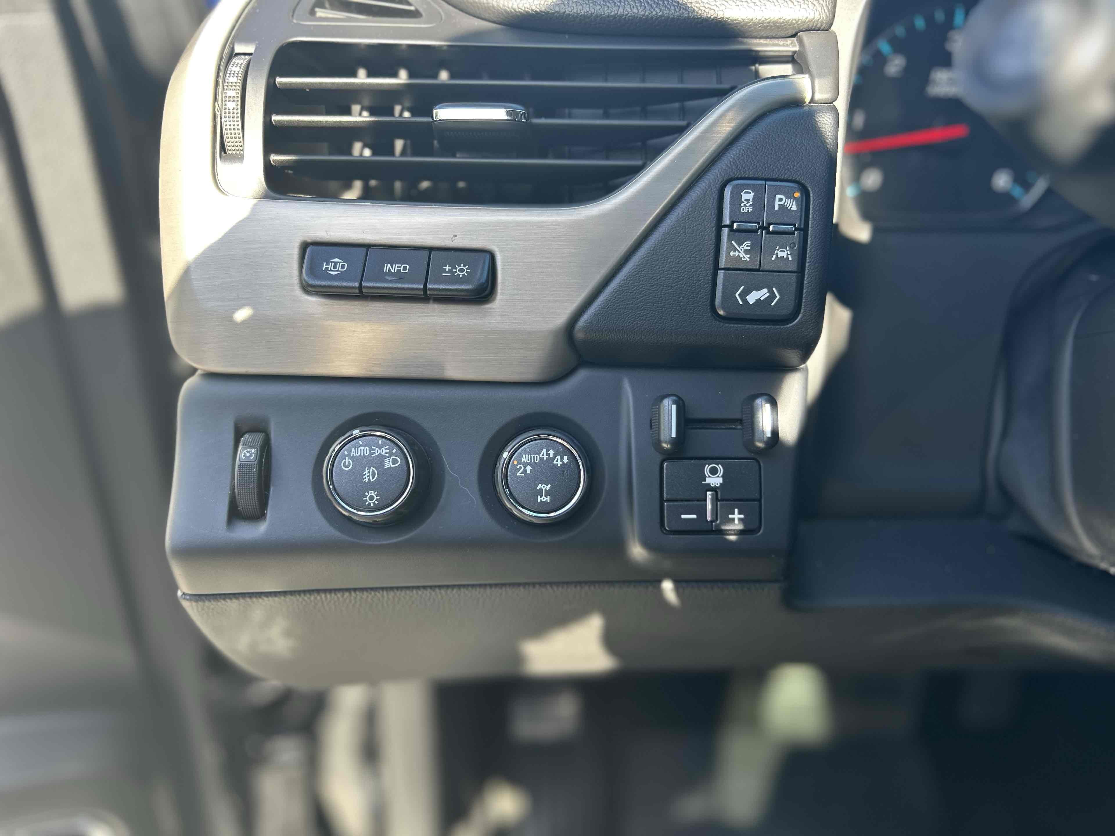 2017 Gmc Yukon XL Denali photo 16