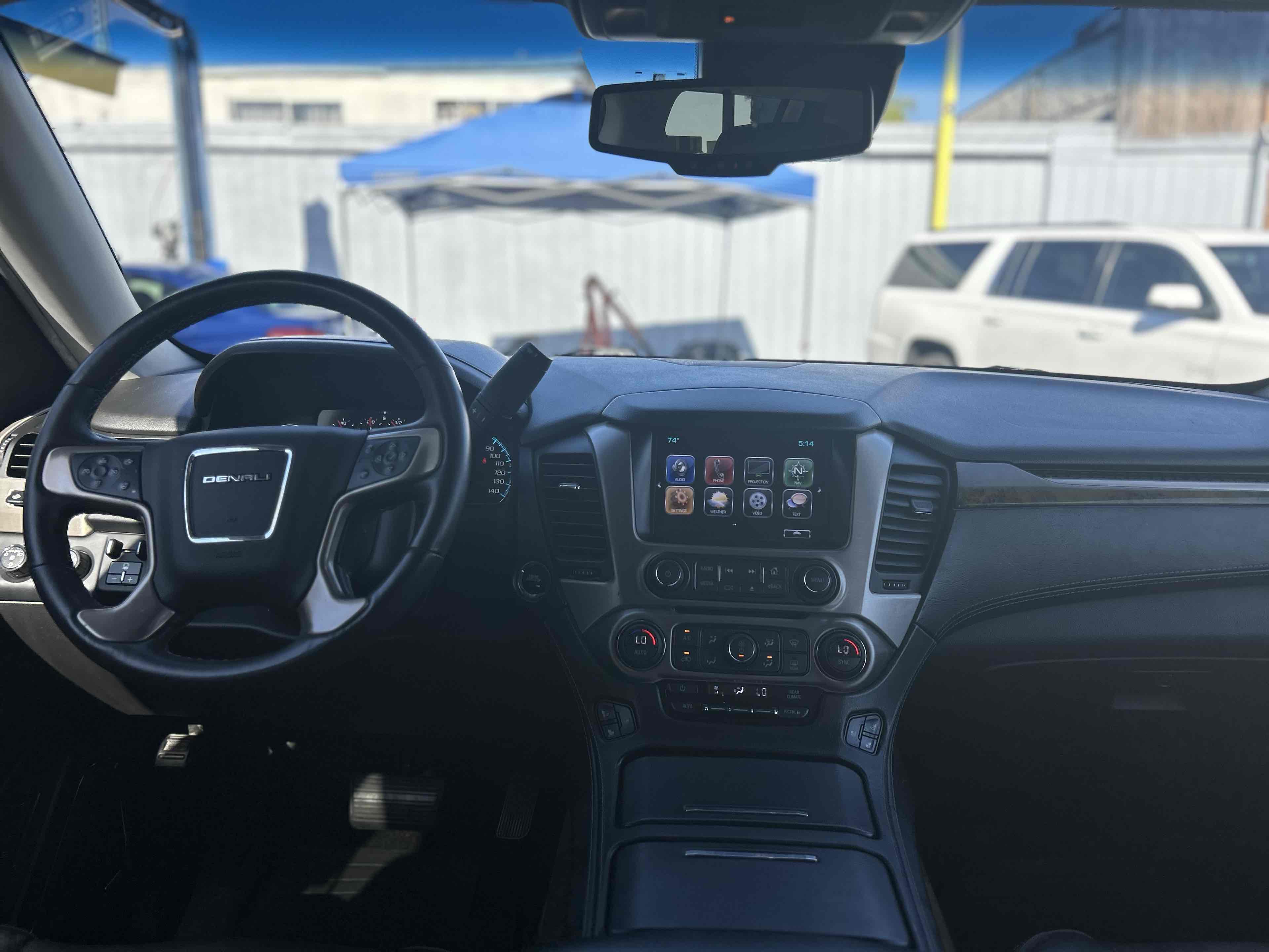 2017 Gmc Yukon XL Denali photo 17