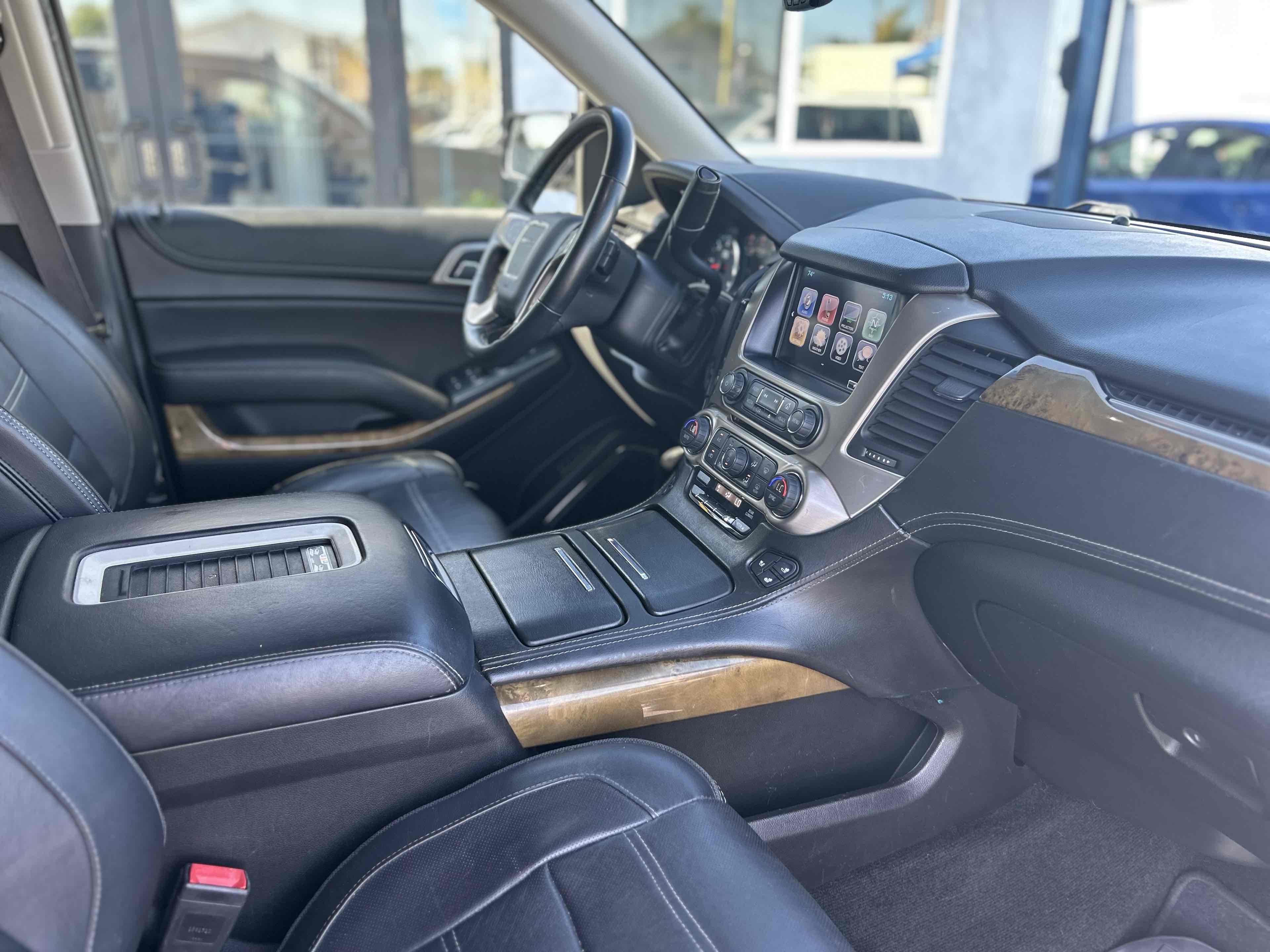 2017 Gmc Yukon XL Denali photo 18
