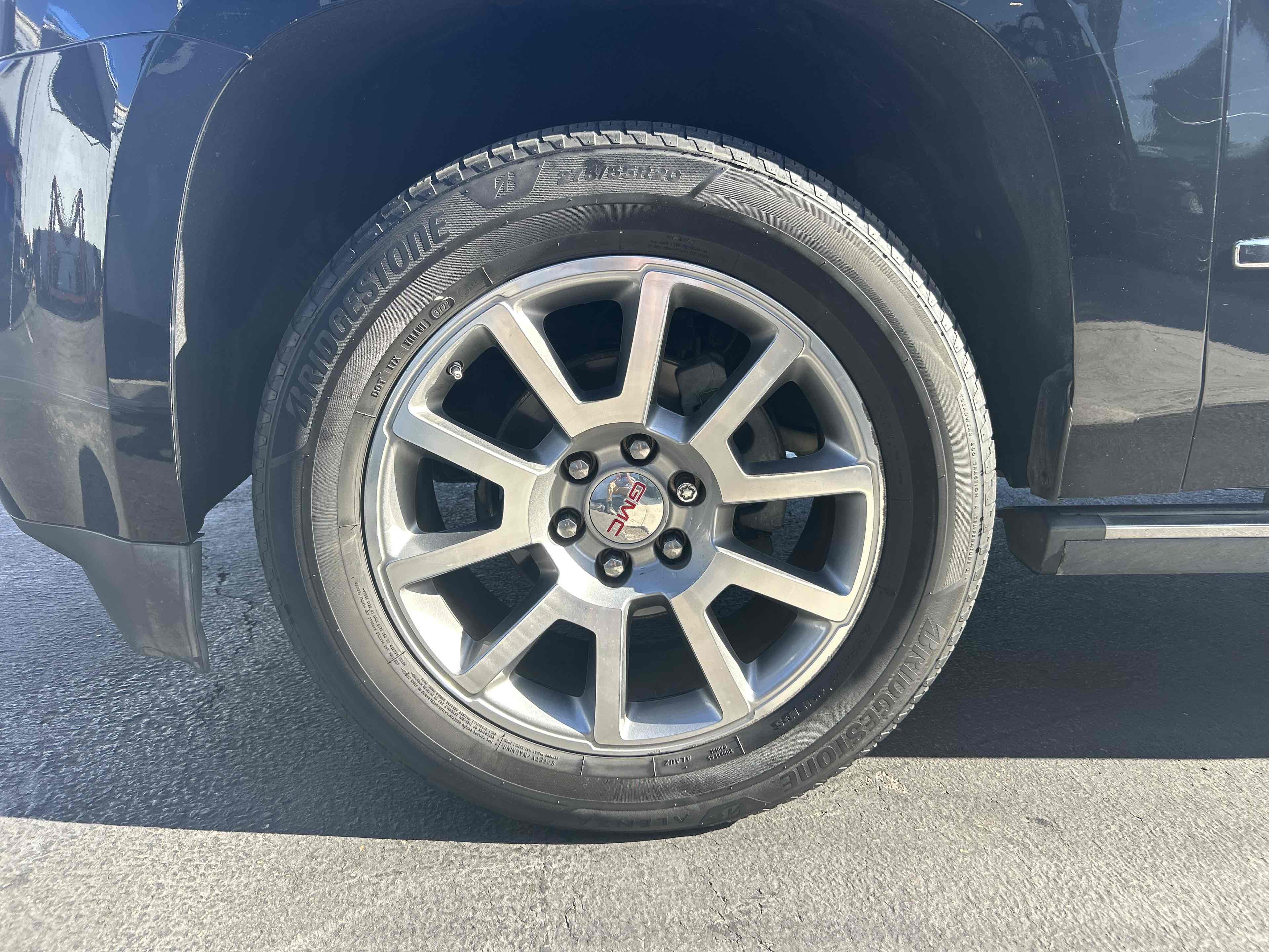 2017 Gmc Yukon XL Denali photo 25