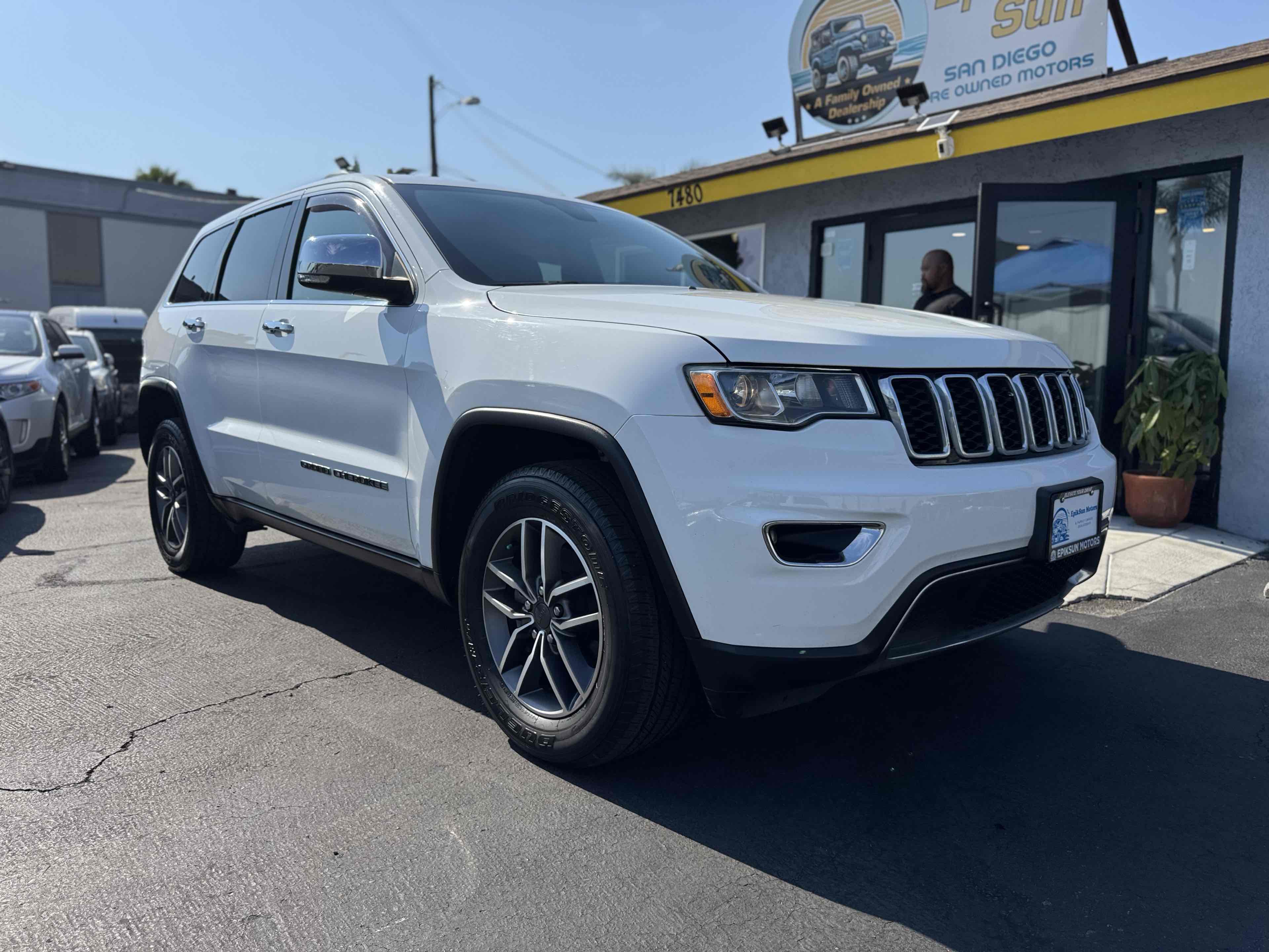 2020 Jeep Grand Cherokee Limited photo 3