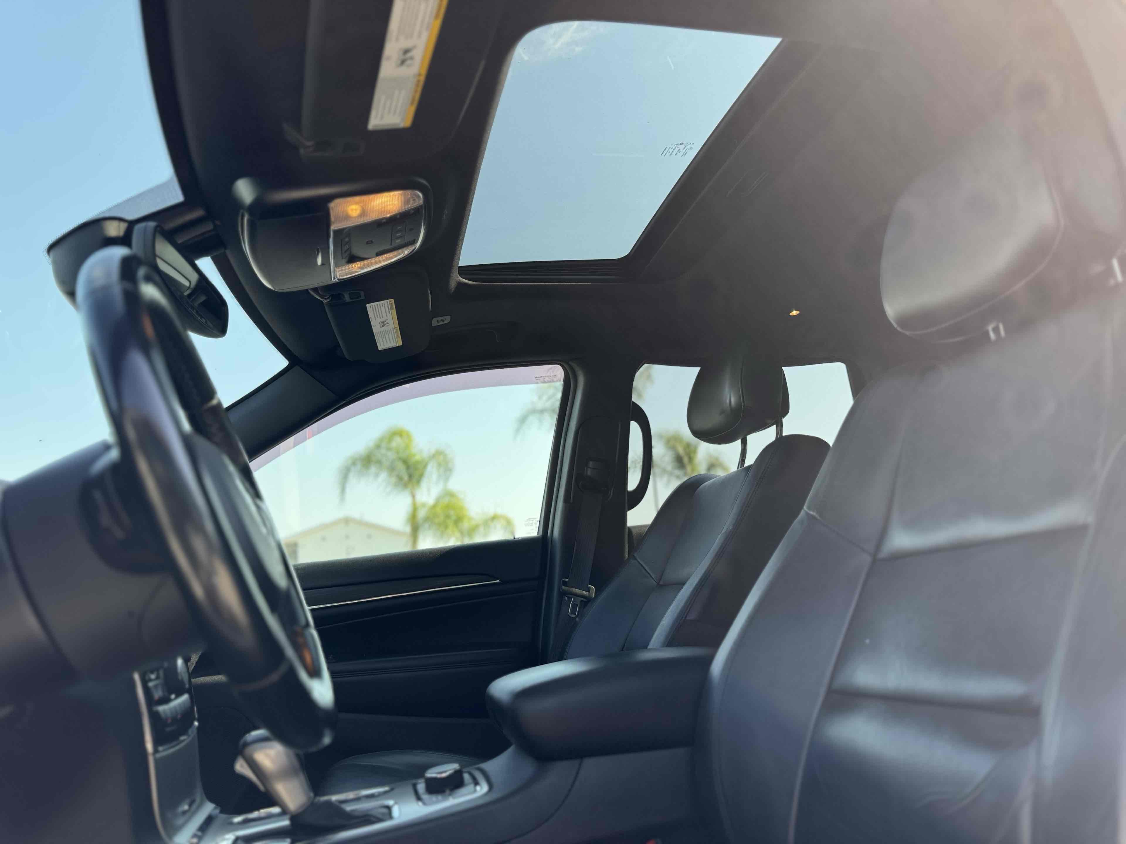 2020 Jeep Grand Cherokee Limited photo 14