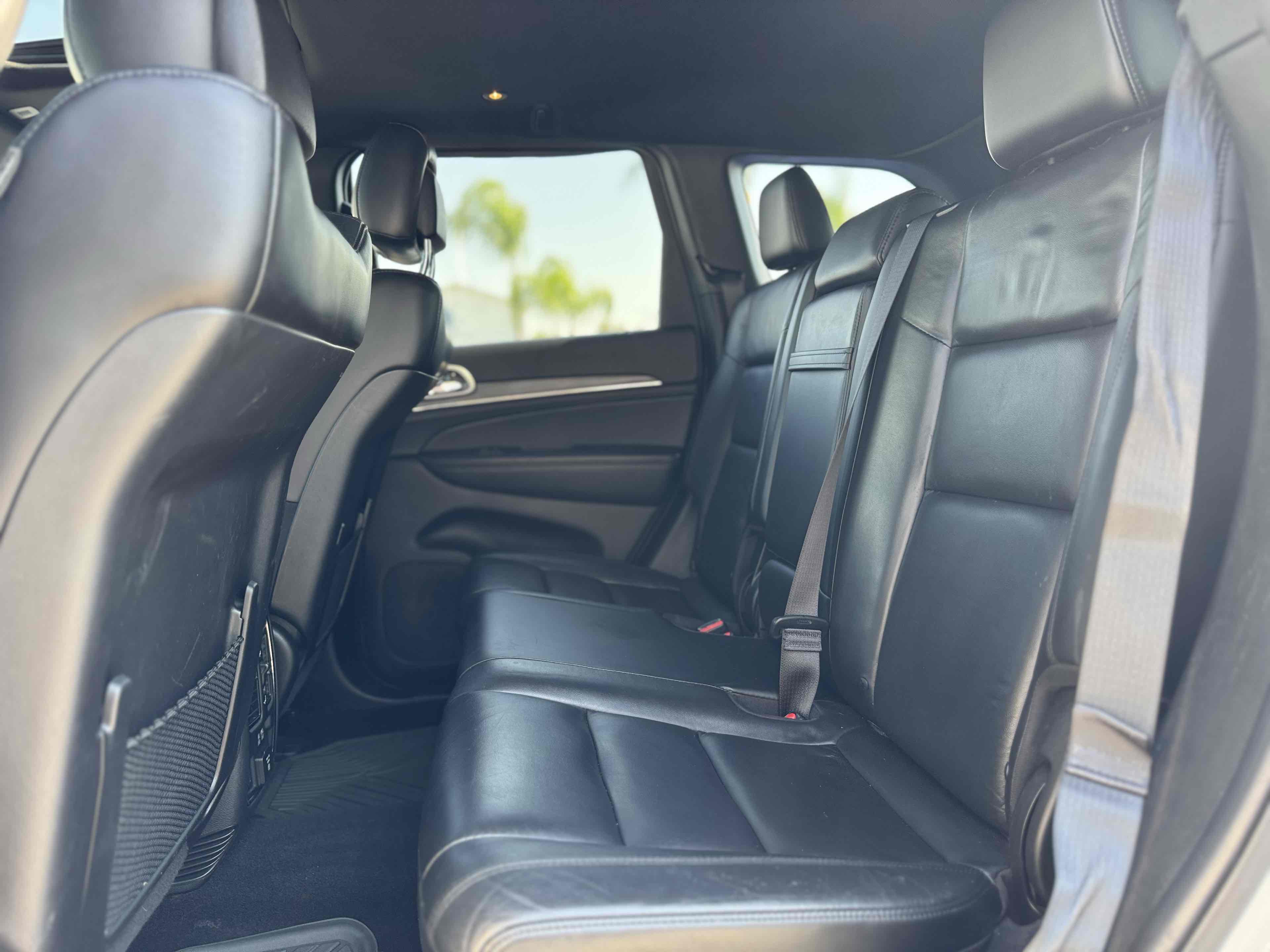2020 Jeep Grand Cherokee Limited photo 15