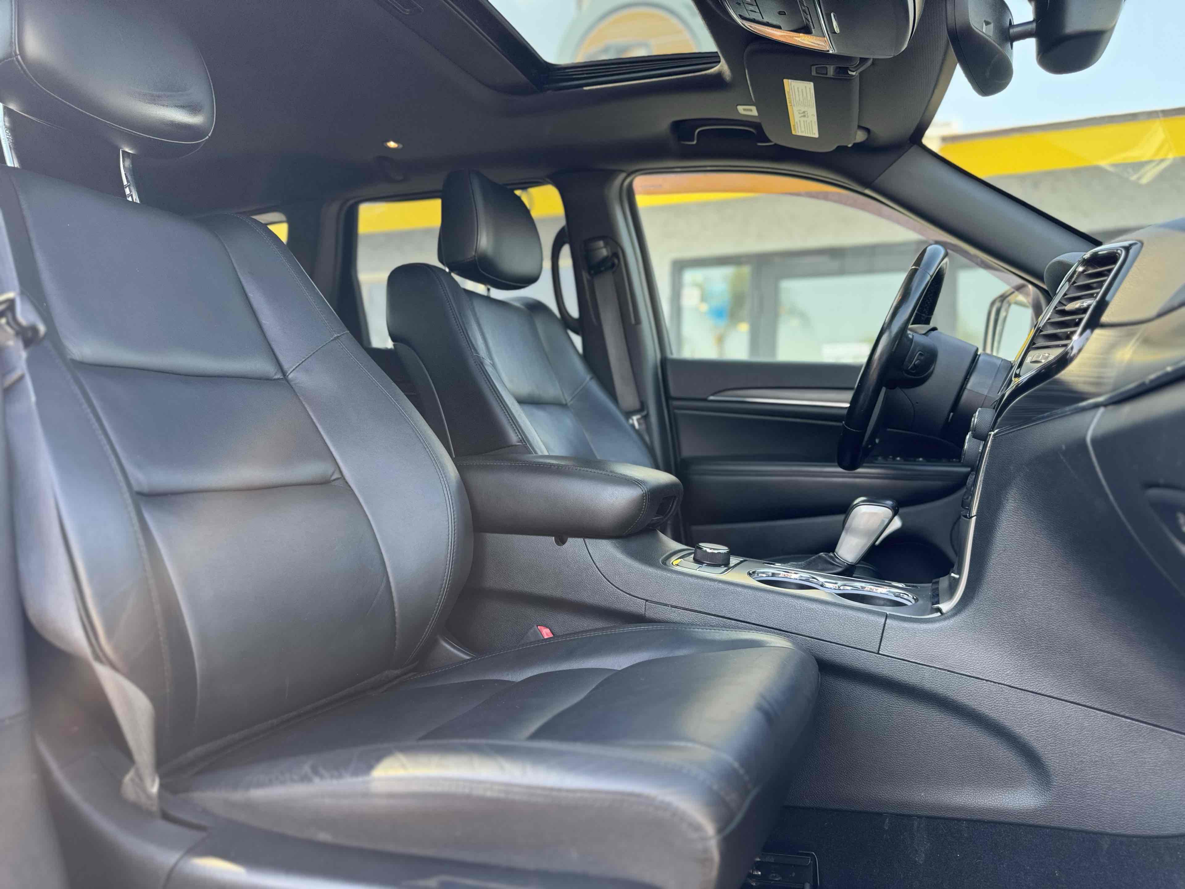 2020 Jeep Grand Cherokee Limited photo 17