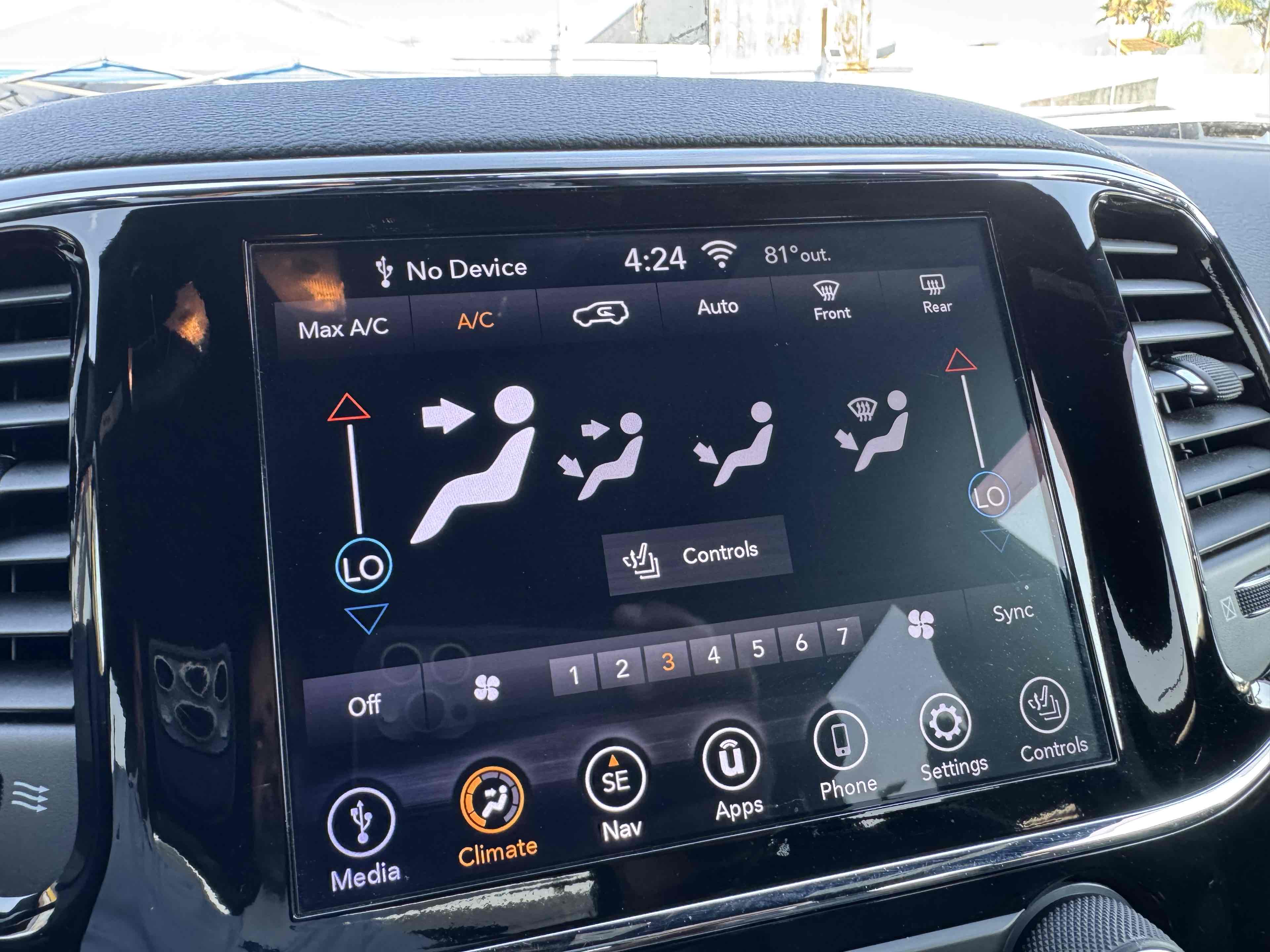 2020 Jeep Grand Cherokee Limited photo 22