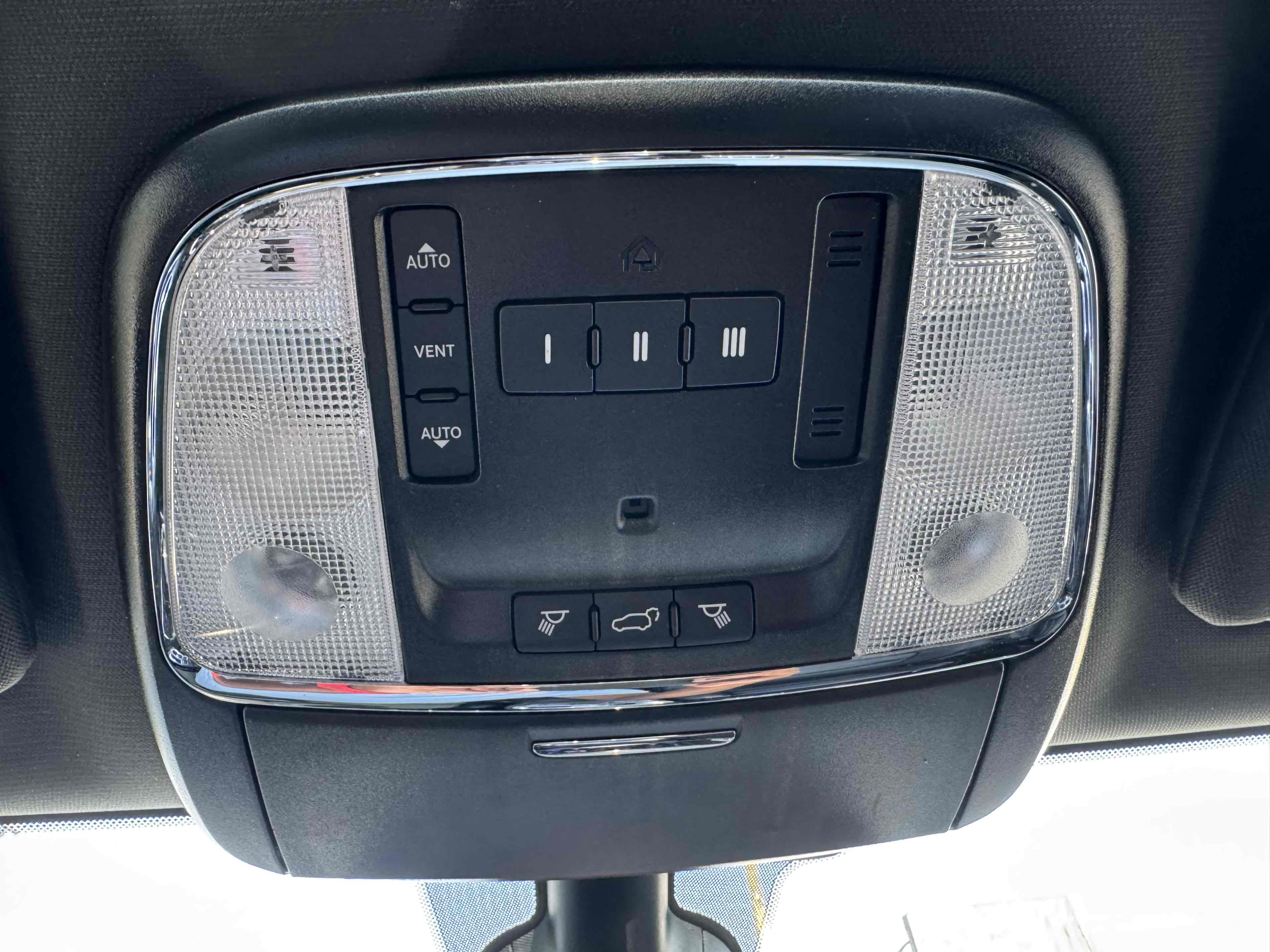 2020 Jeep Grand Cherokee Limited photo 28
