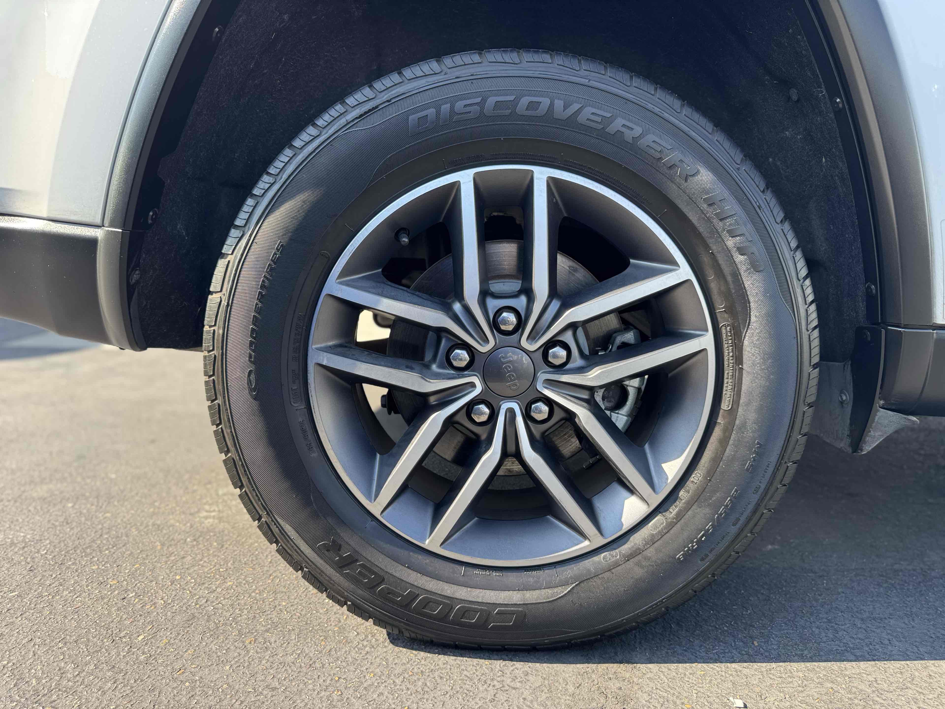 2020 Jeep Grand Cherokee Limited photo 38