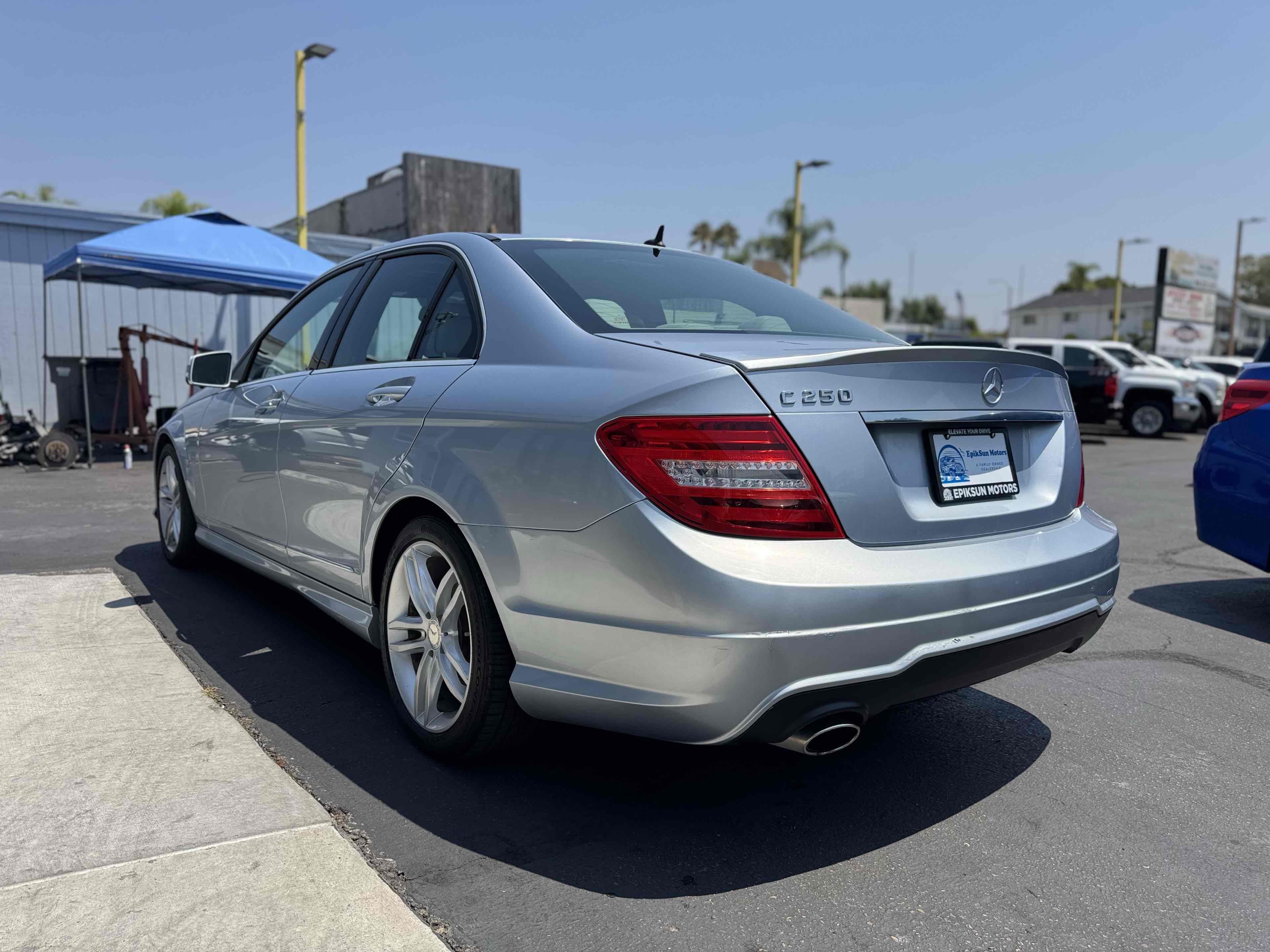2013 Mercedes Benz C 250 Luxury Sedan photo 6