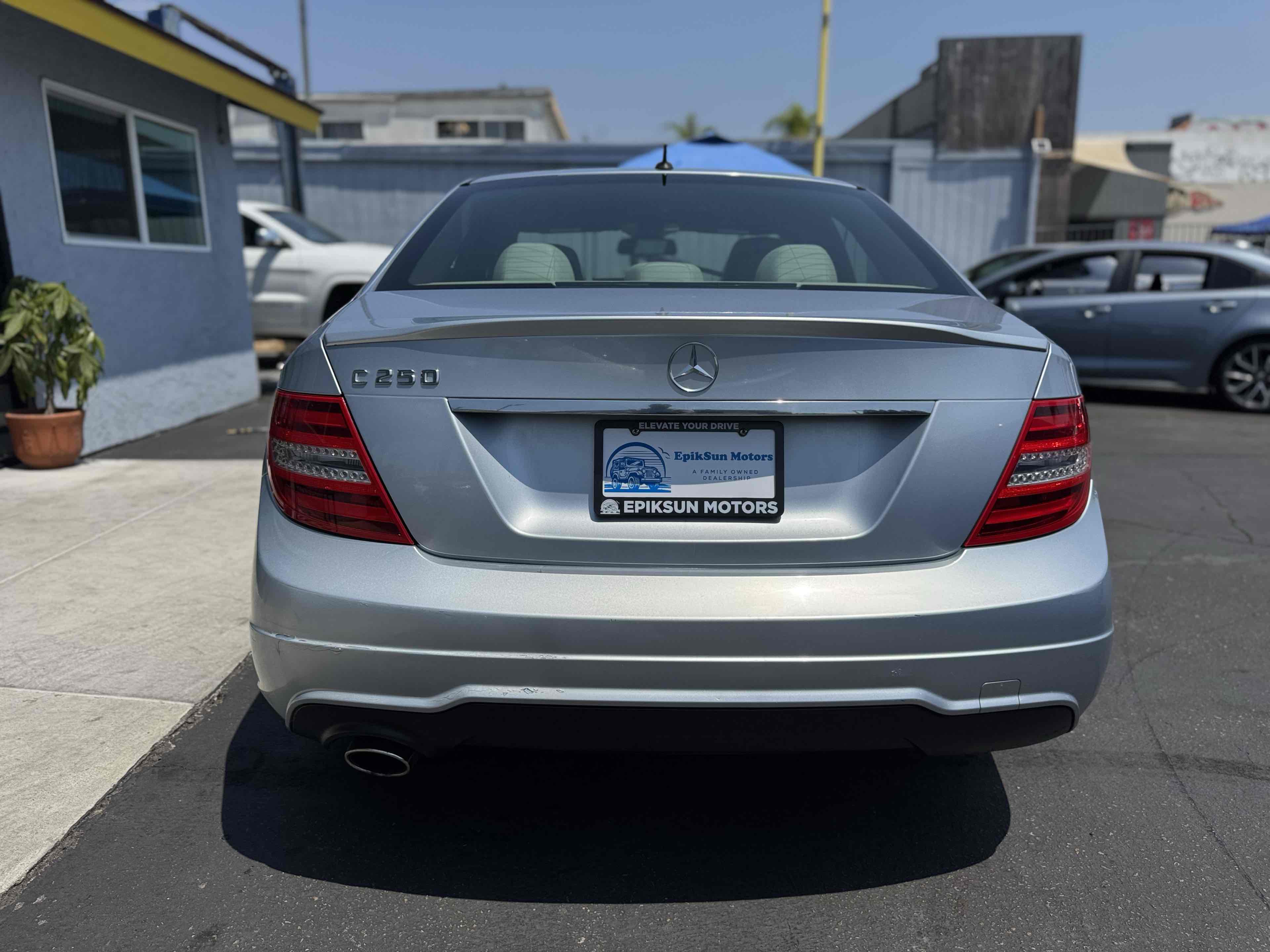 2013 Mercedes Benz C 250 Luxury Sedan photo 7