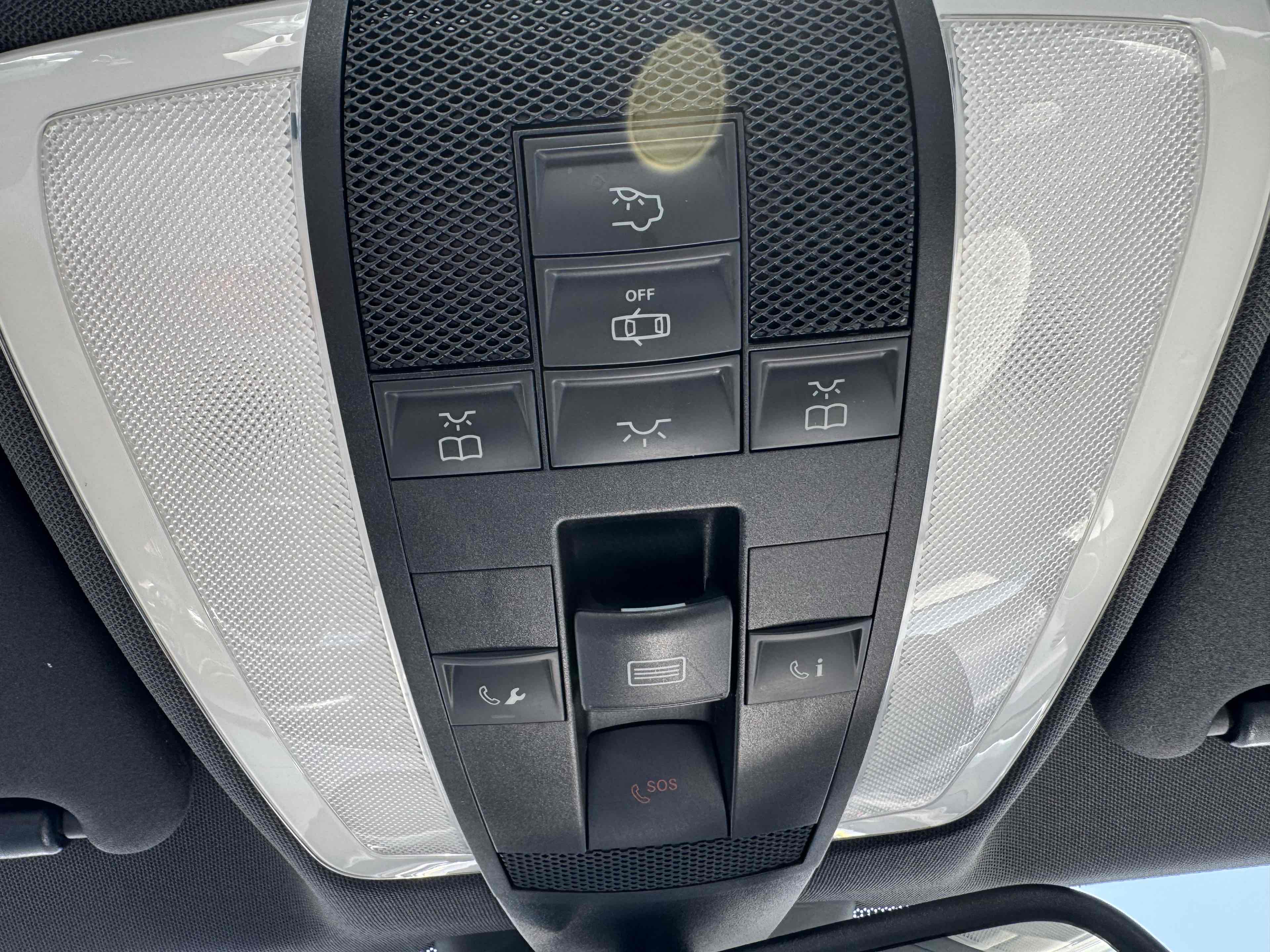 2013 Mercedes Benz C 250 Luxury Sedan photo 27