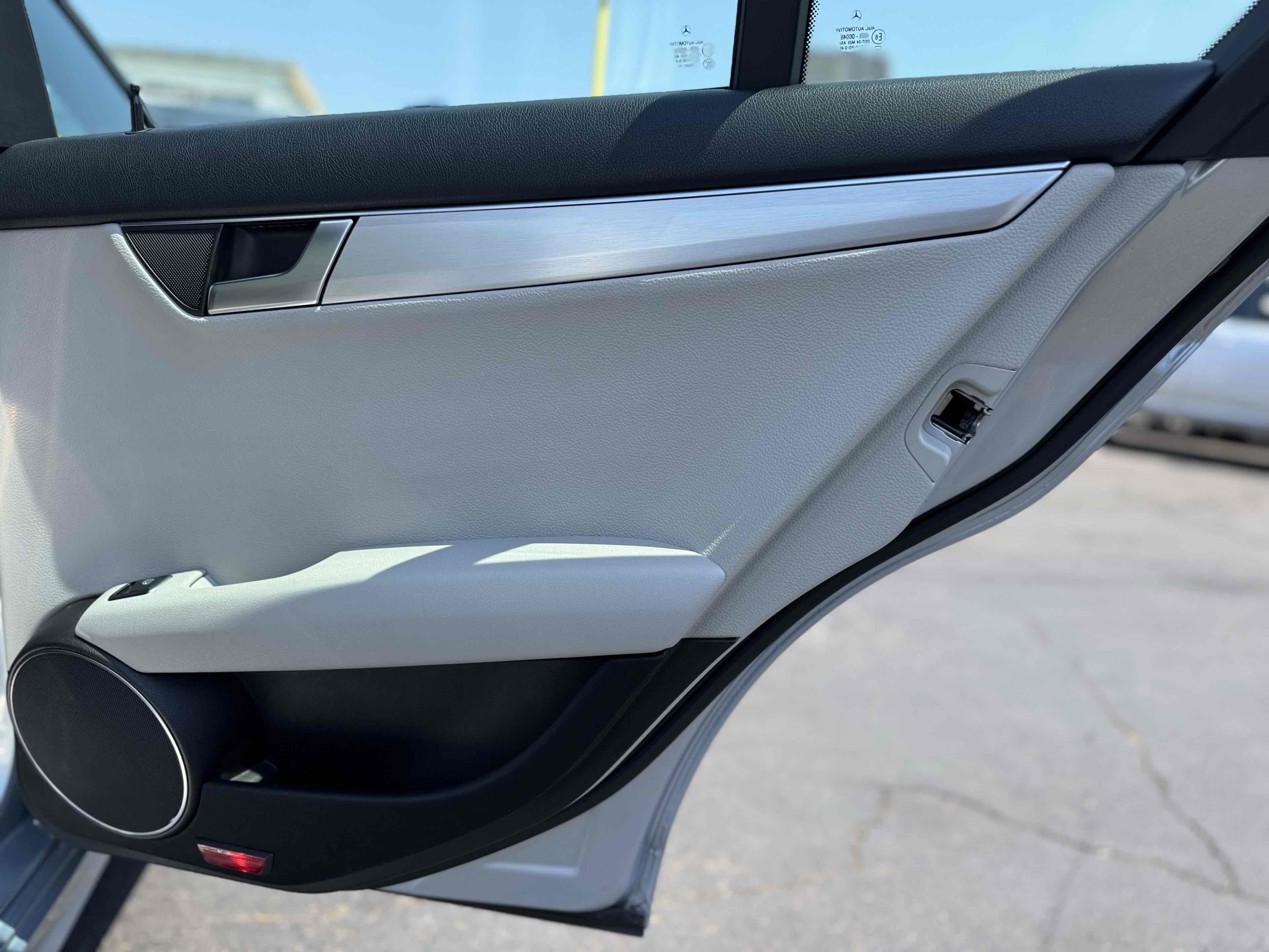 2013 Mercedes Benz C 250 Luxury Sedan photo 31
