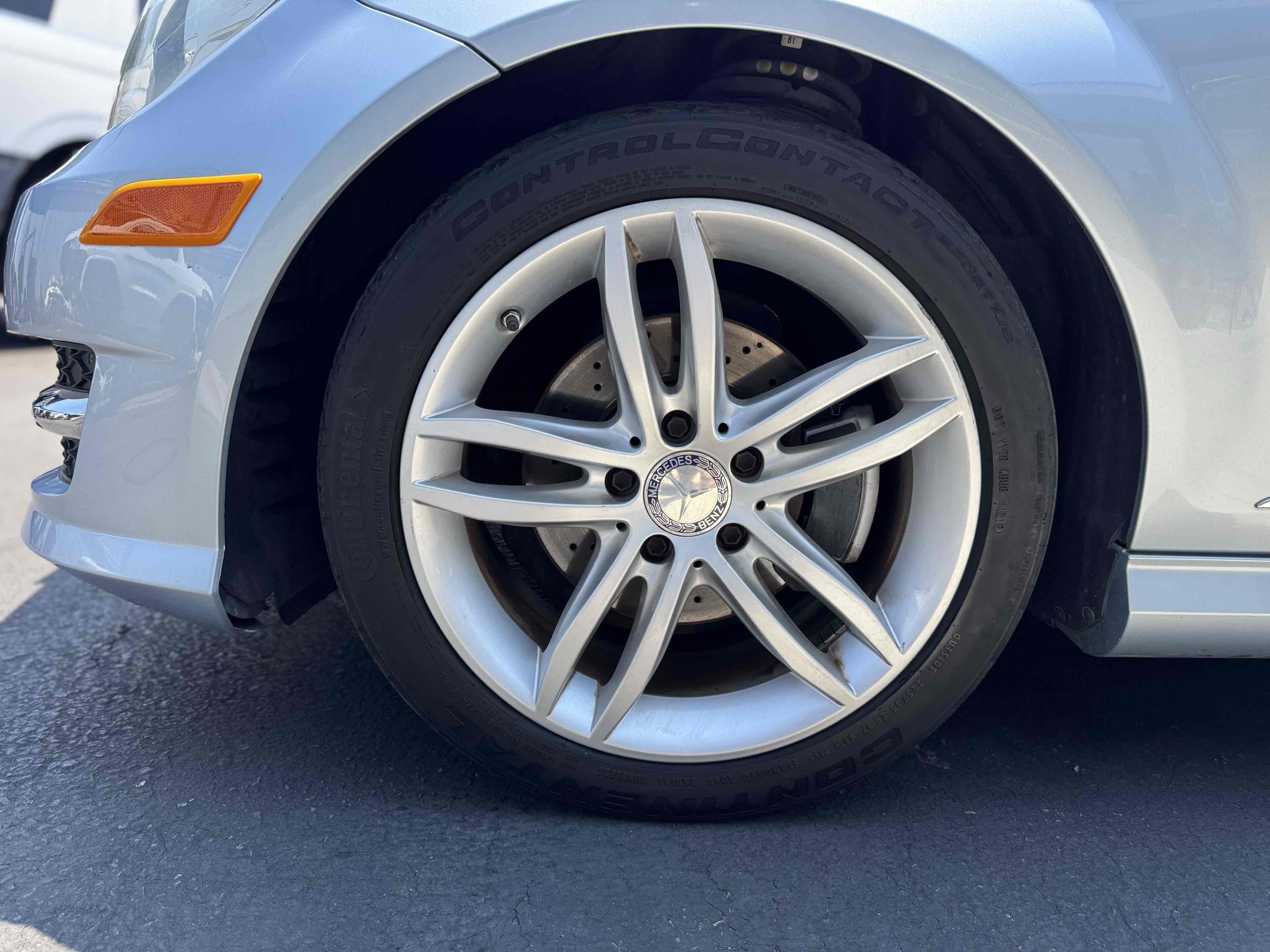 2013 Mercedes Benz C 250 Luxury Sedan photo 33