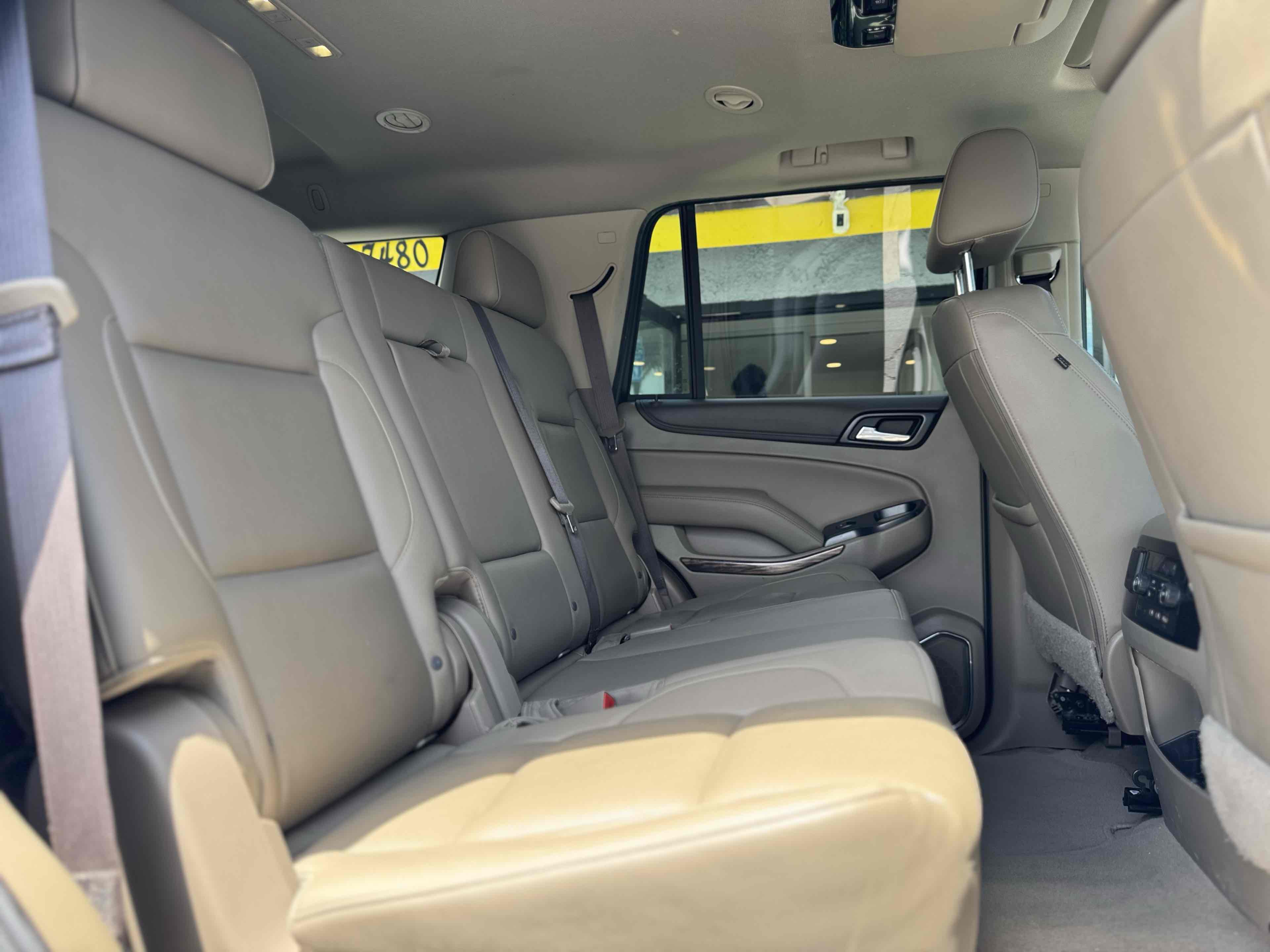 2019 Gmc Yukon SLT photo 16