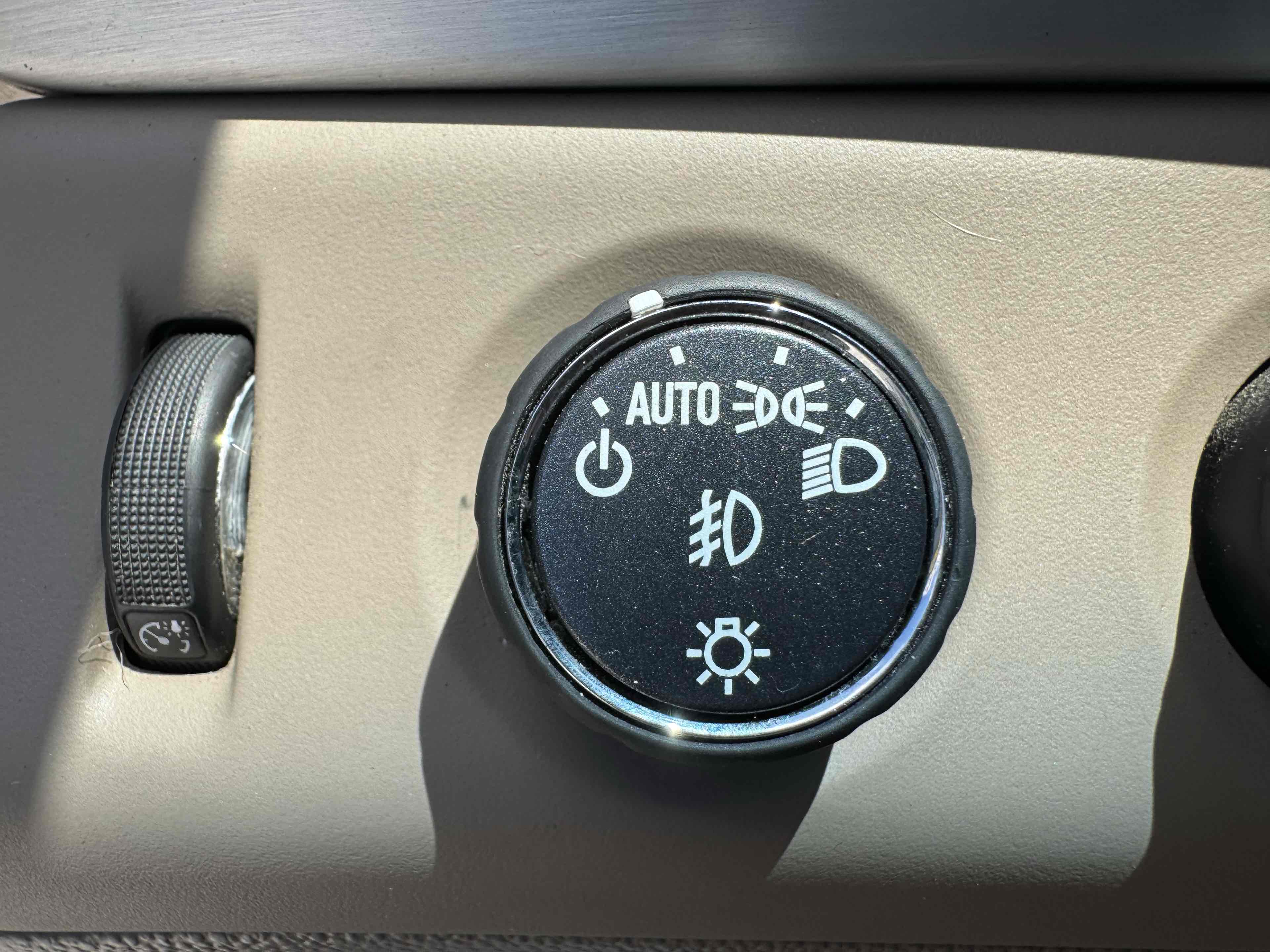 2019 Gmc Yukon SLT photo 29