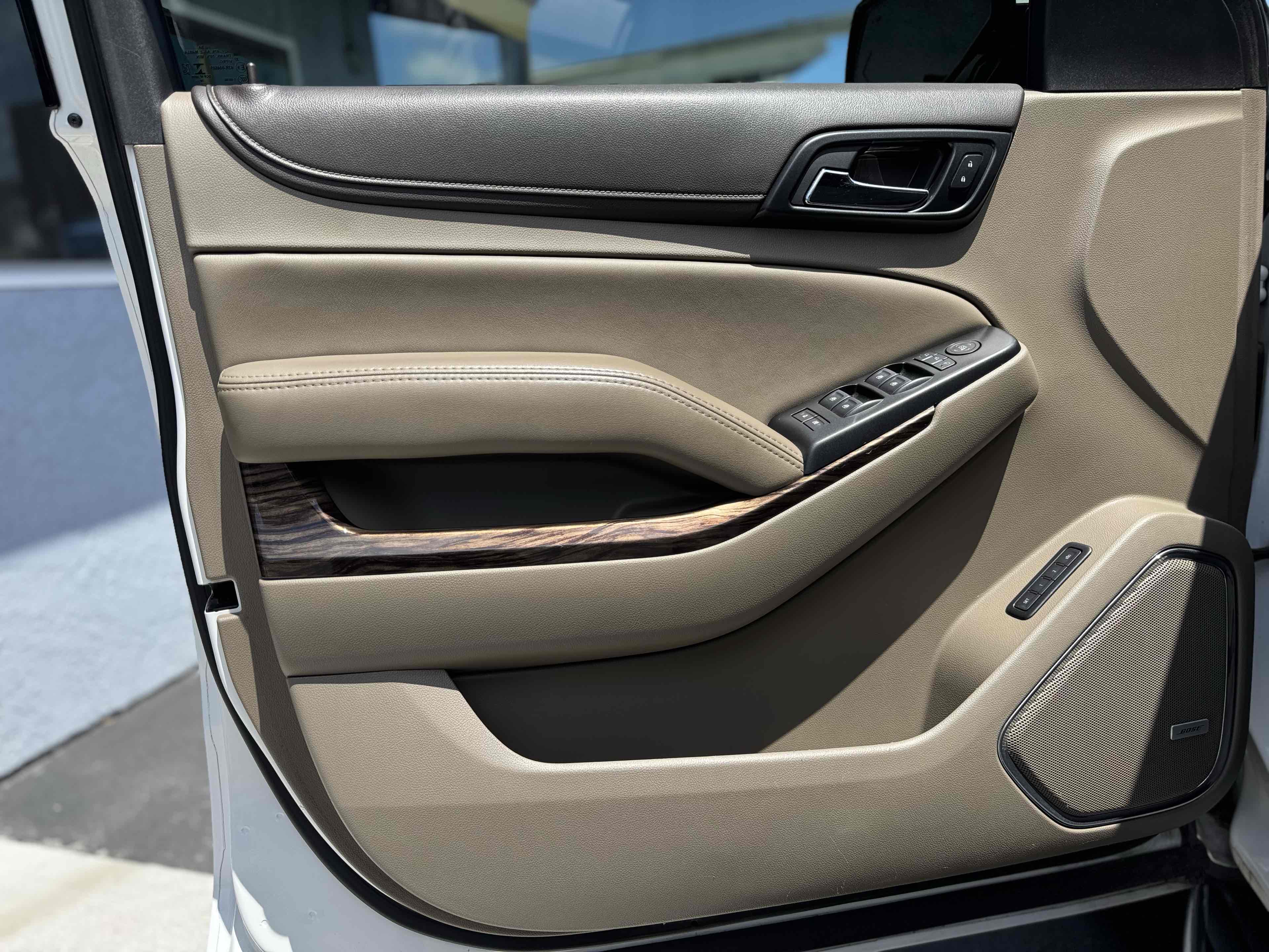 2019 Gmc Yukon SLT photo 33
