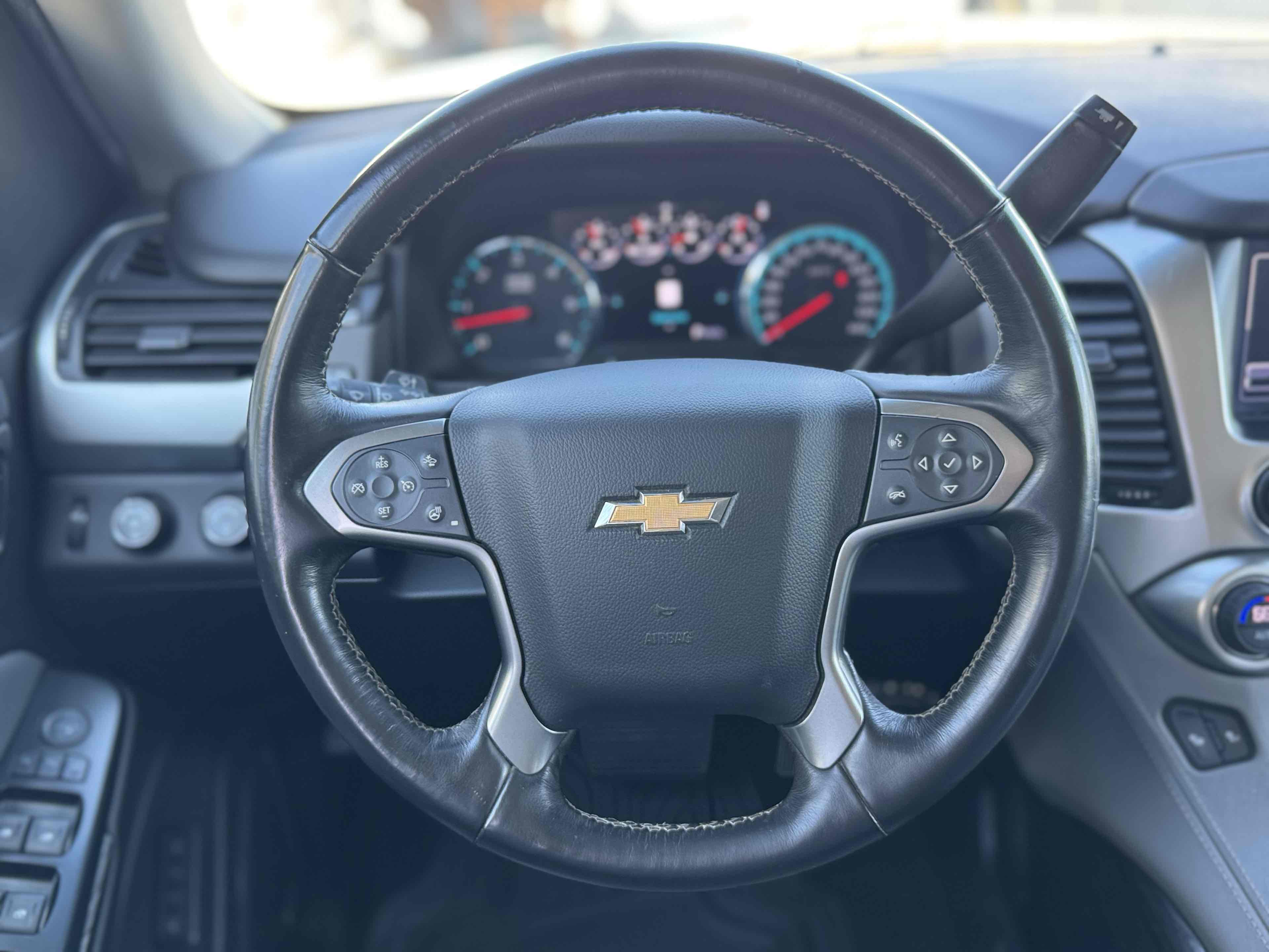 2017 Chevrolet Suburban LT photo 20