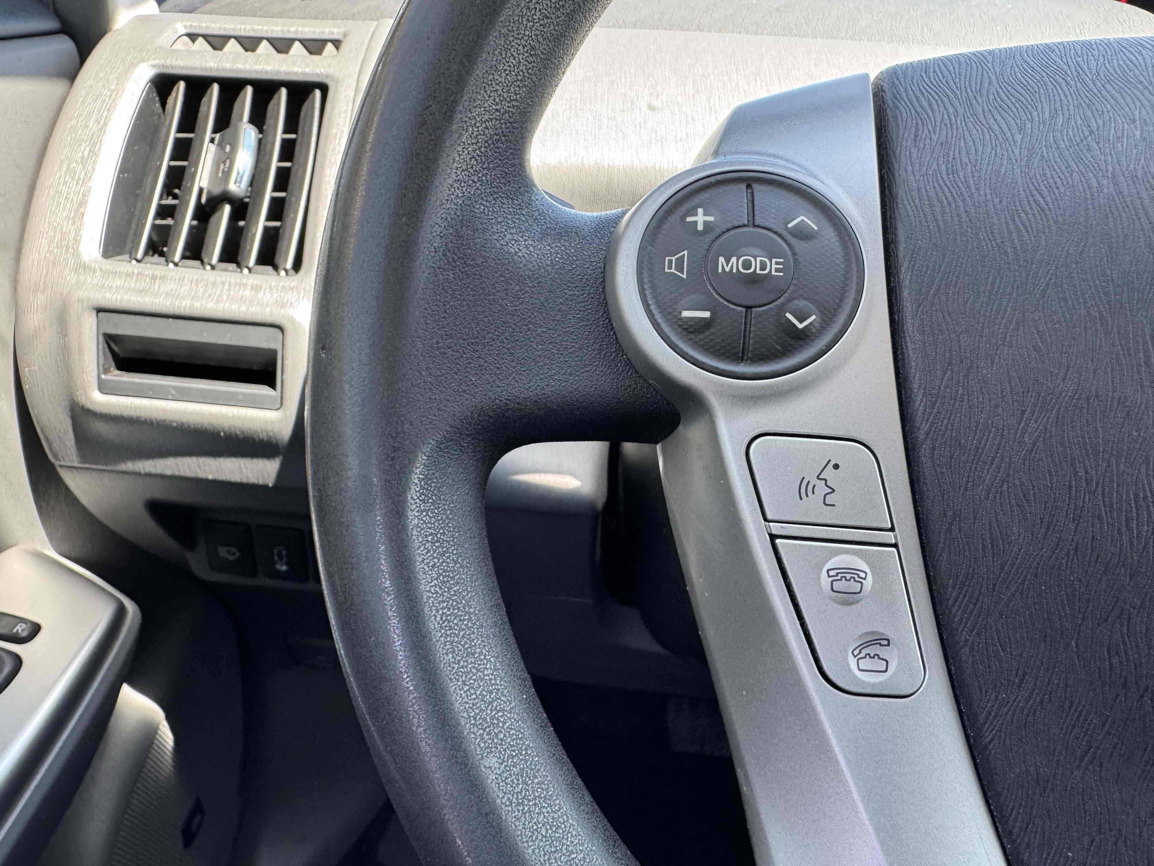 2012 Toyota Prius V Five photo 21