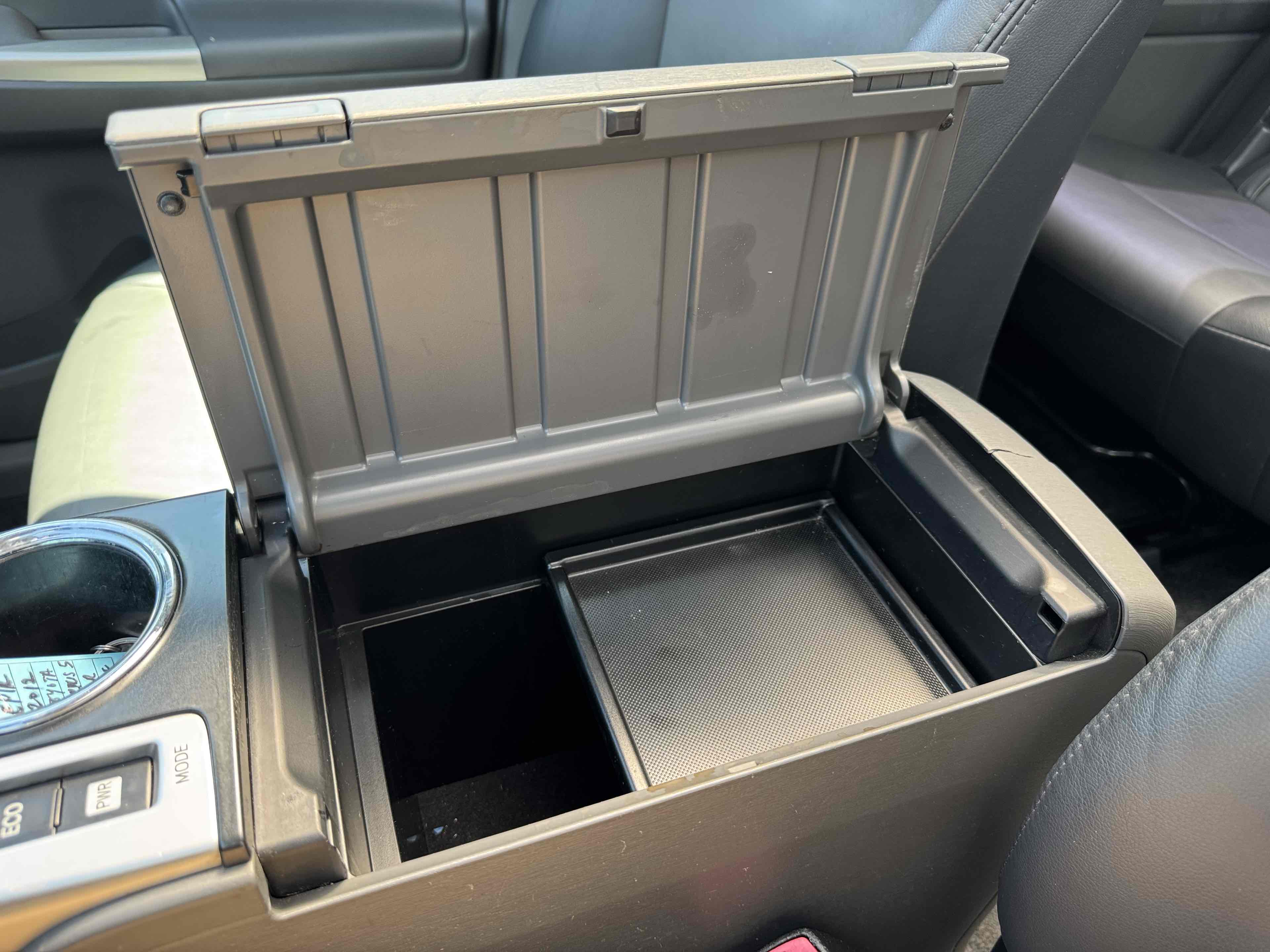 2012 Toyota Prius V Five photo 31