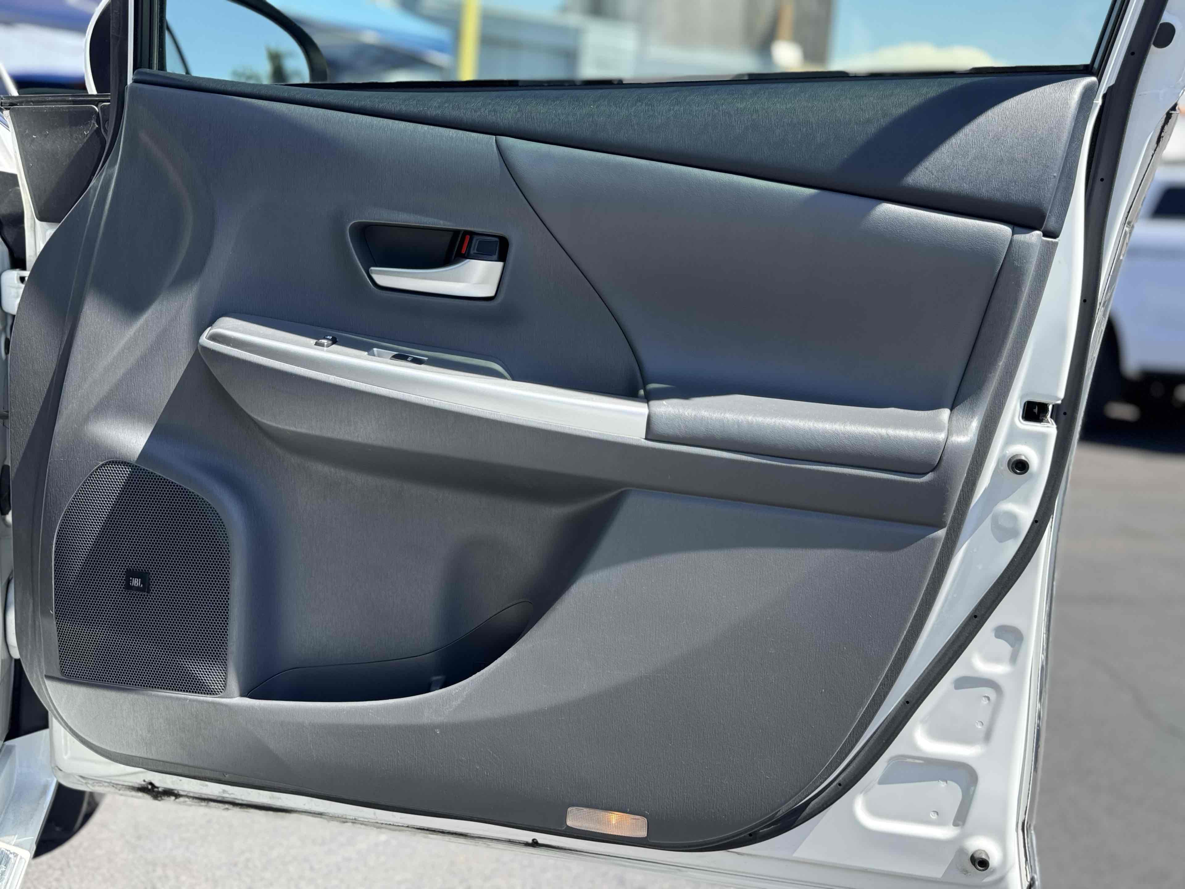 2012 Toyota Prius V Five photo 39