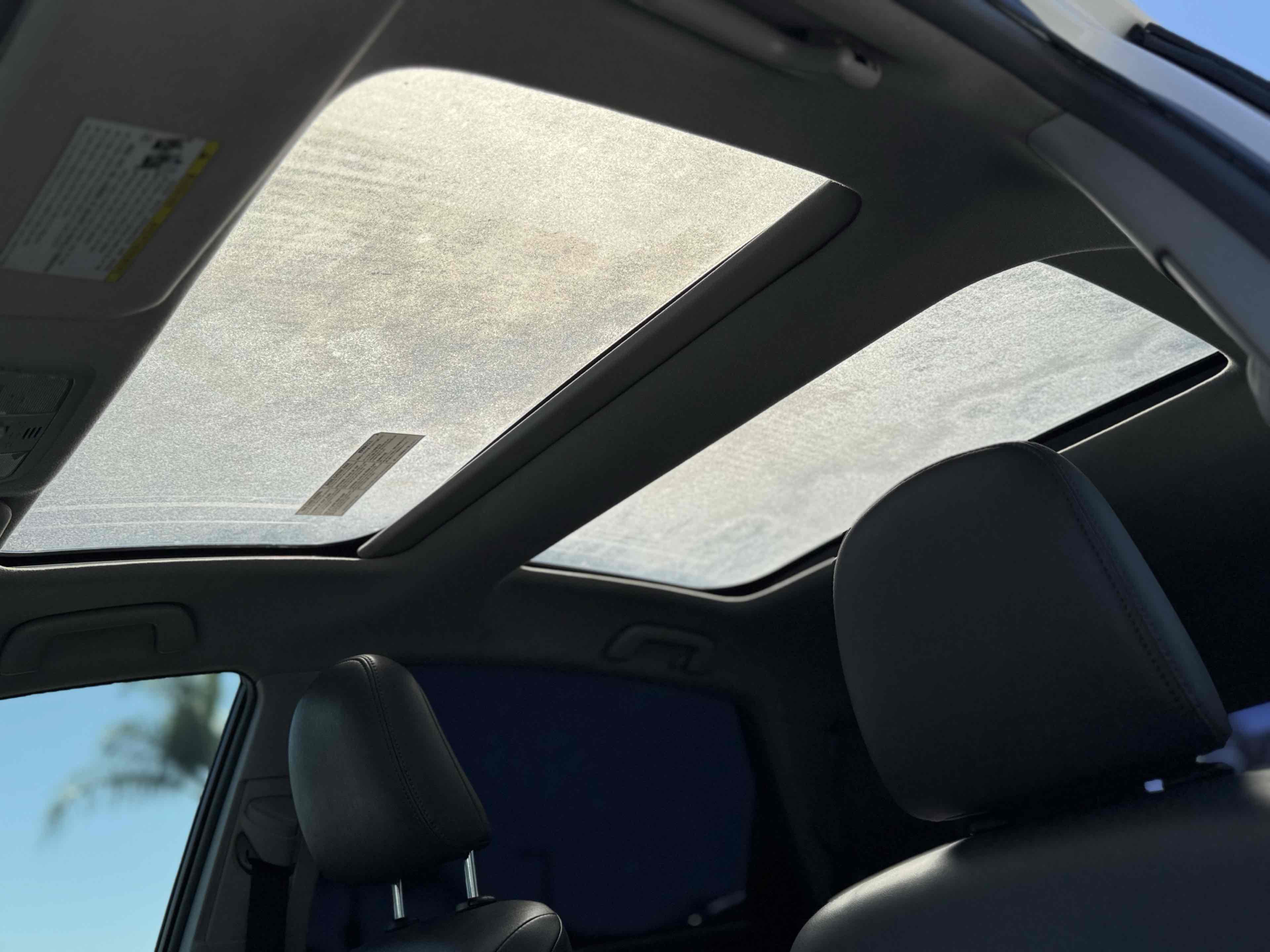 2012 Toyota Prius V Five photo 15