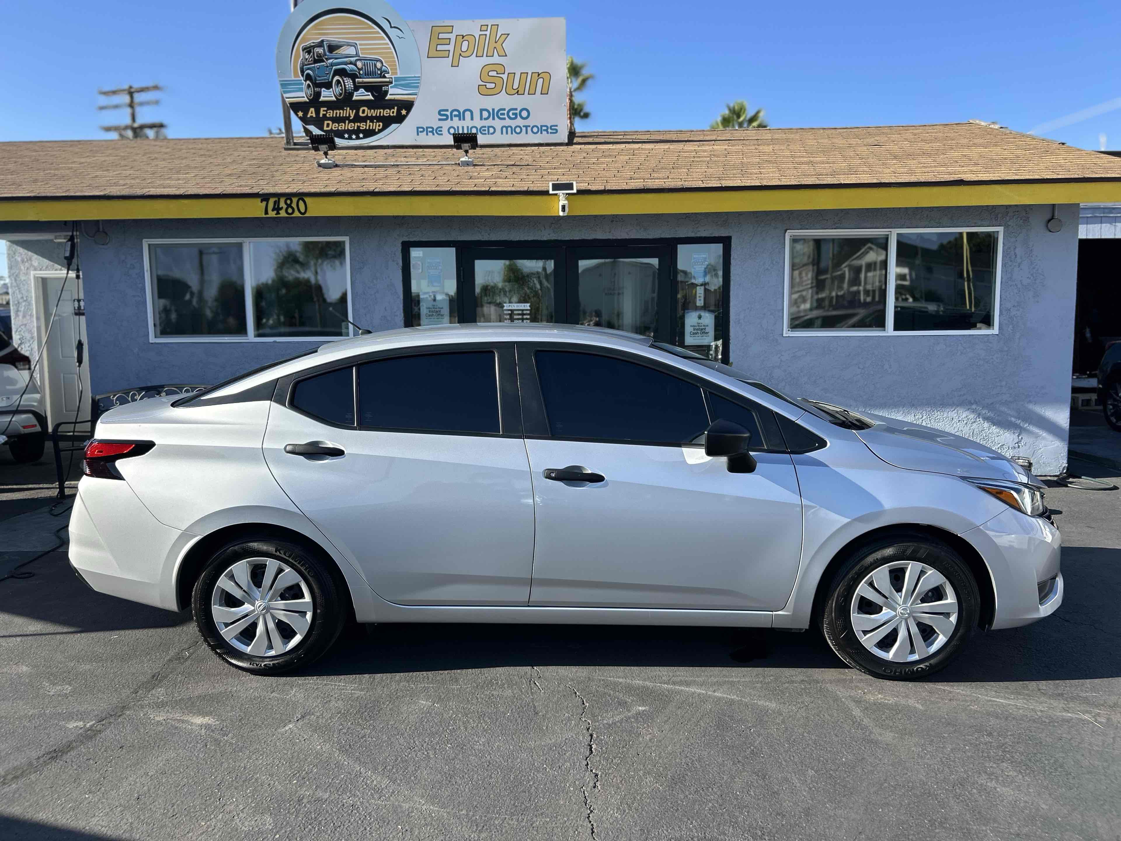 2024 Nissan Versa S photo 4