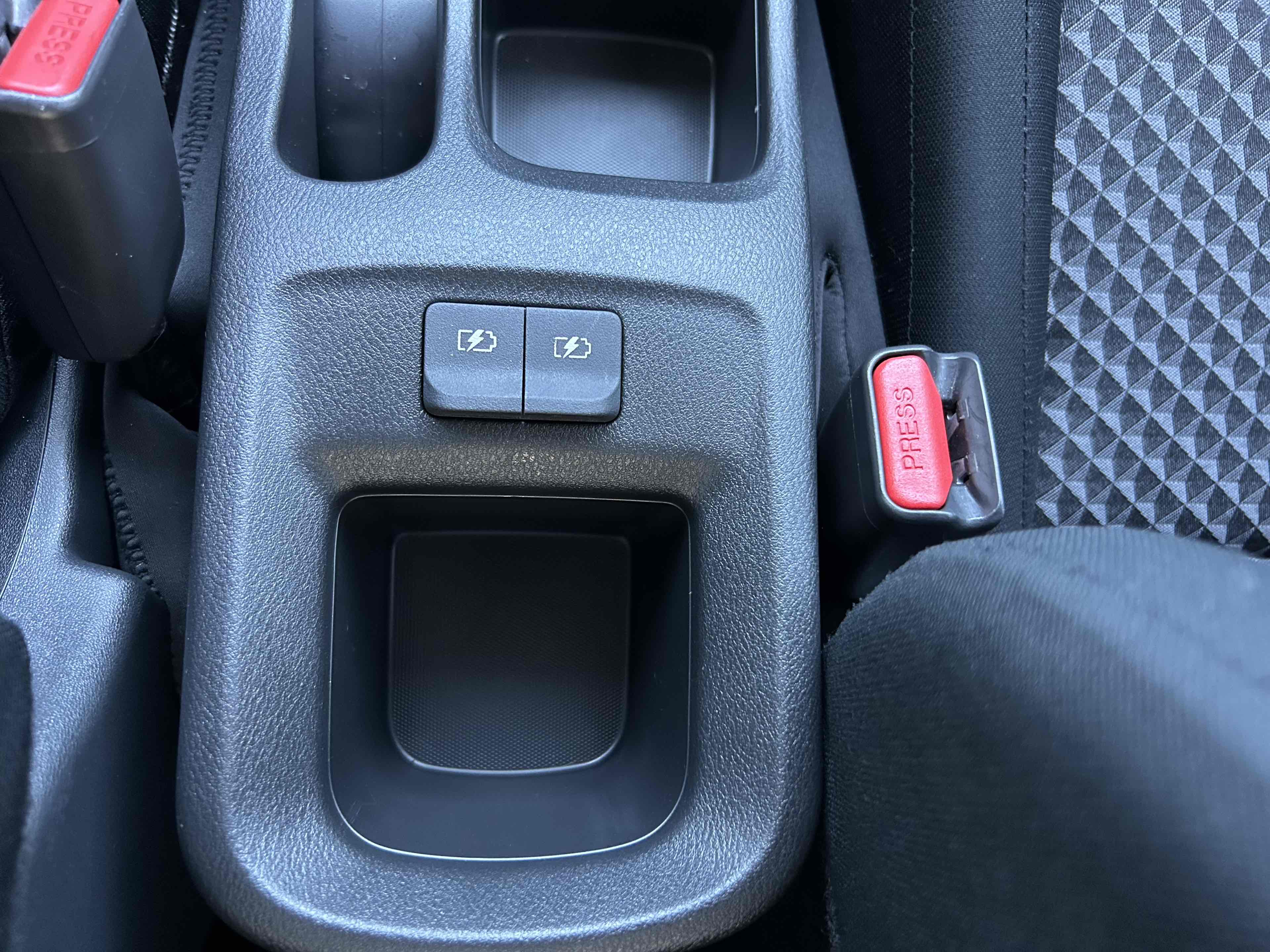 2024 Nissan Versa S photo 17