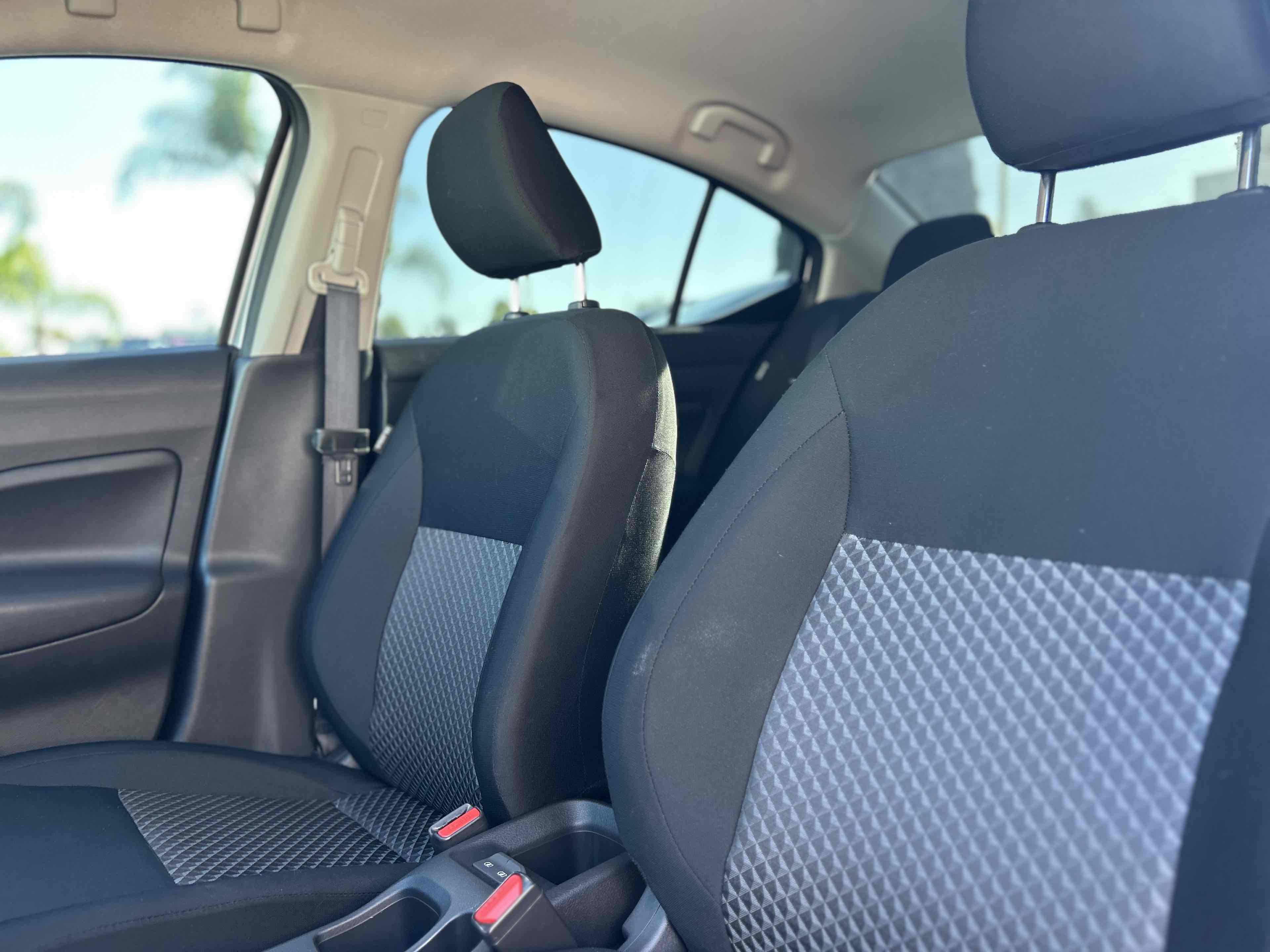 2024 Nissan Versa S photo 11