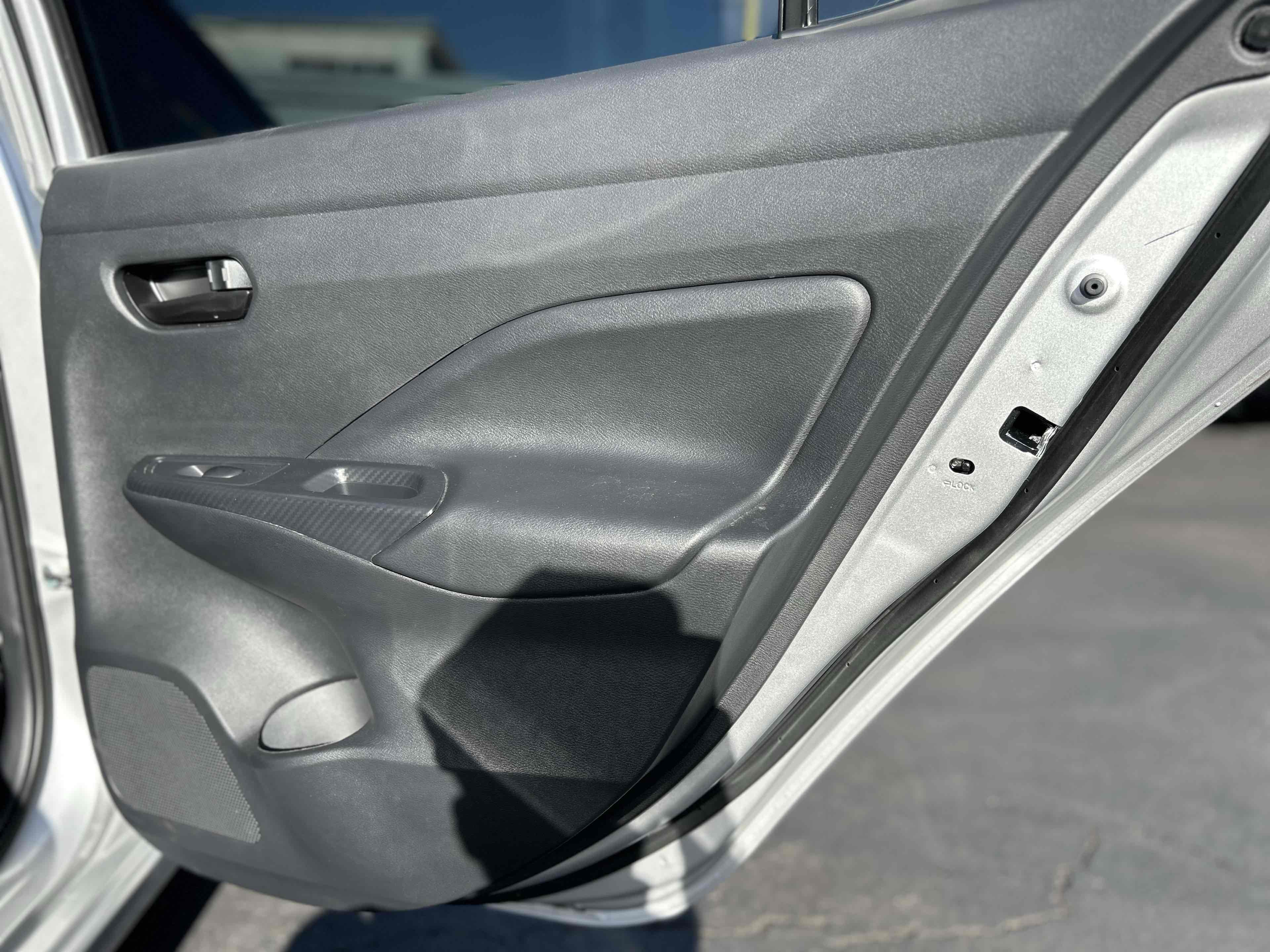2024 Nissan Versa S photo 22
