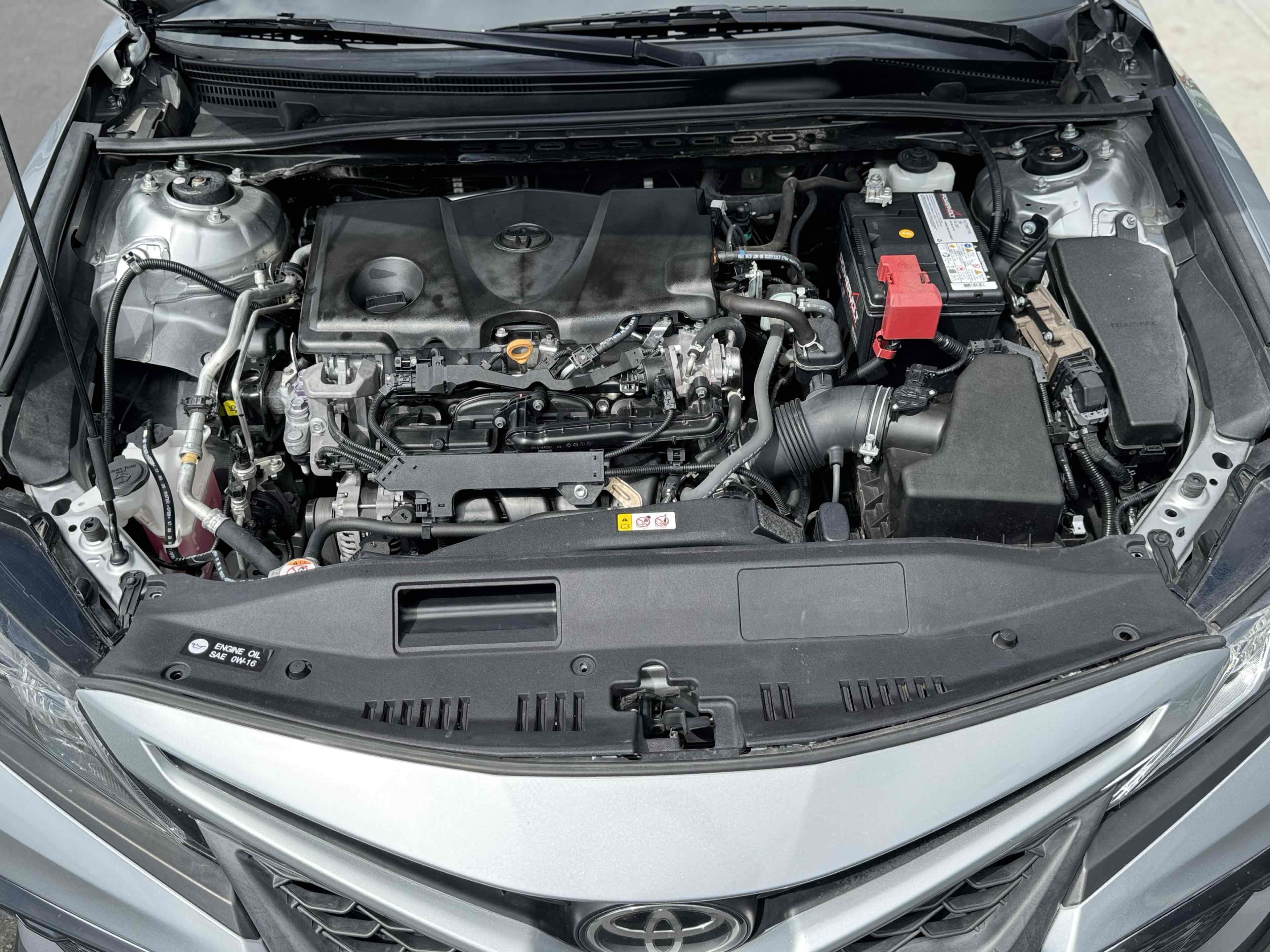 2021 Toyota Camry SE photo 9