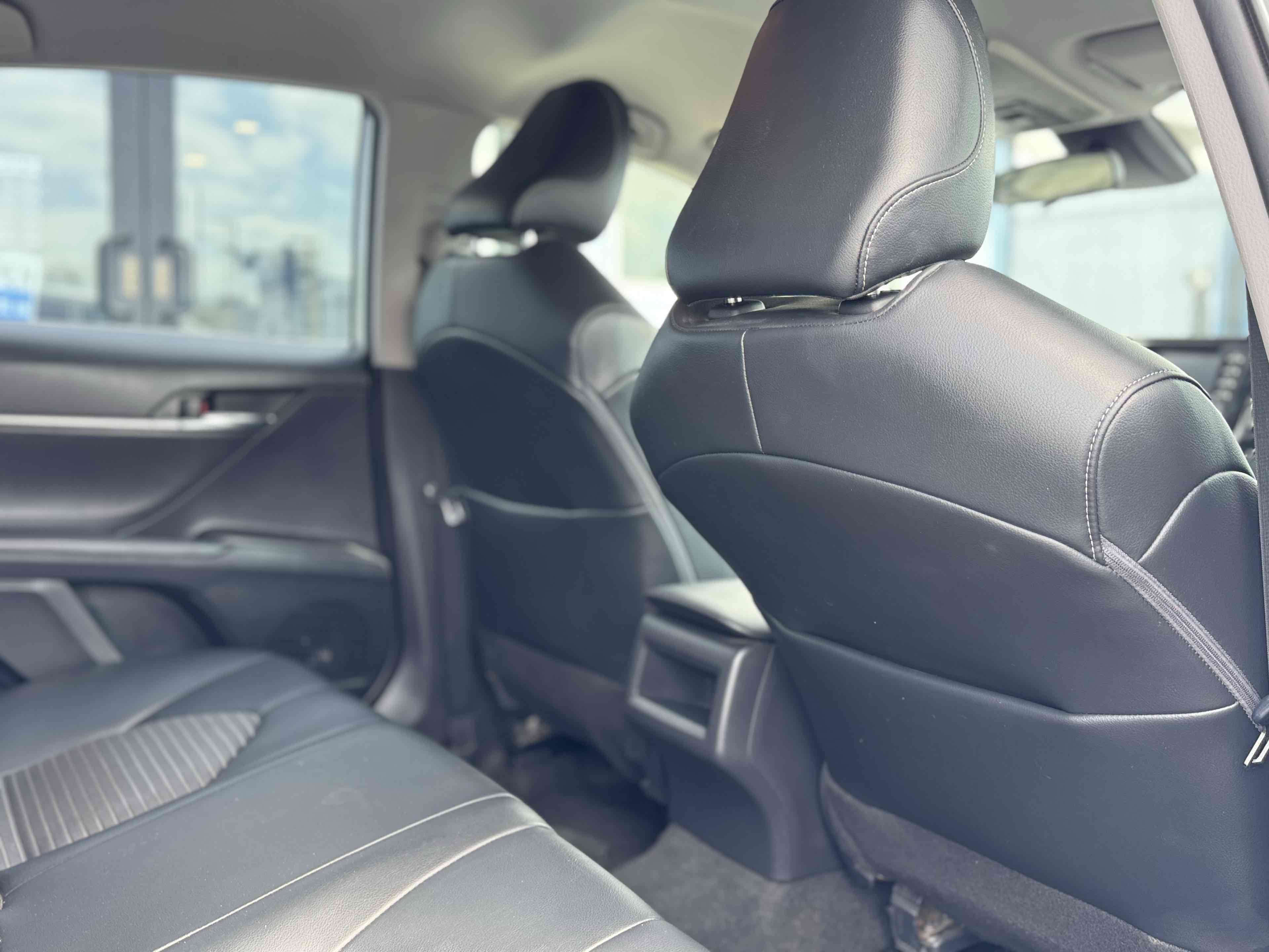 2021 Toyota Camry SE photo 16