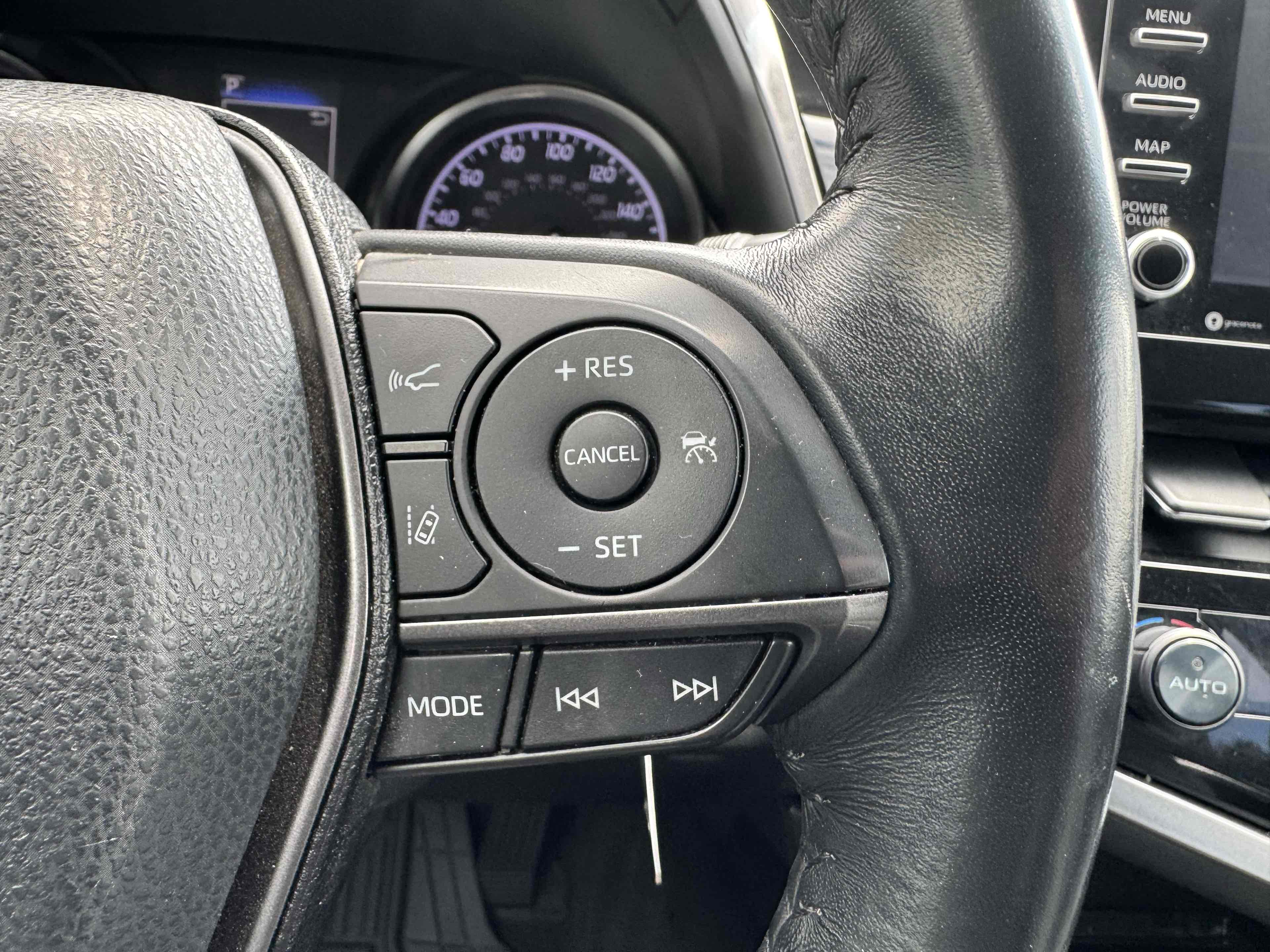 2021 Toyota Camry SE photo 21