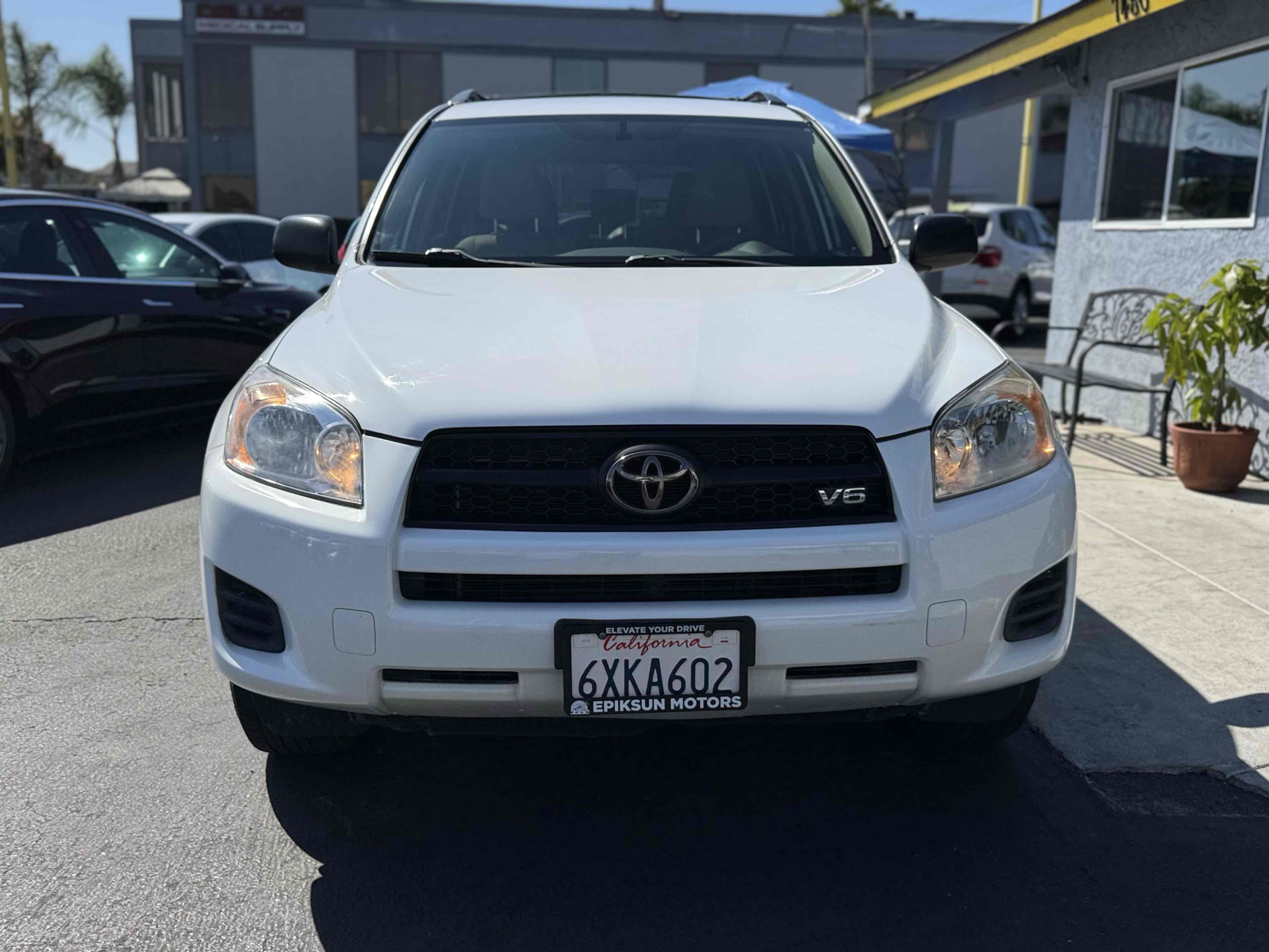 2012 Toyota RAV4 photo 2