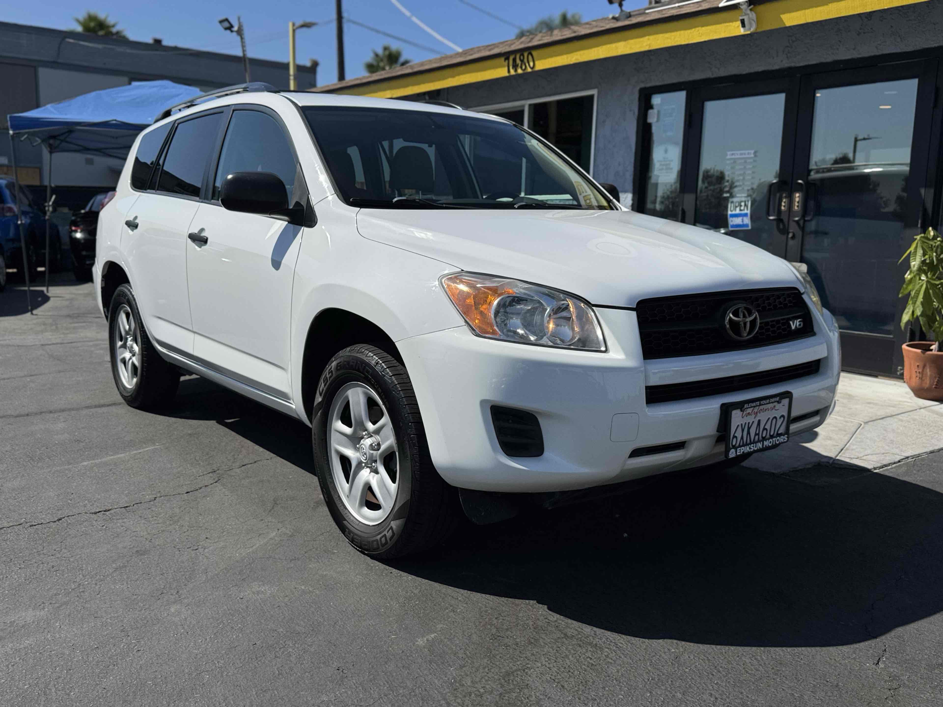 2012 Toyota RAV4 photo 3