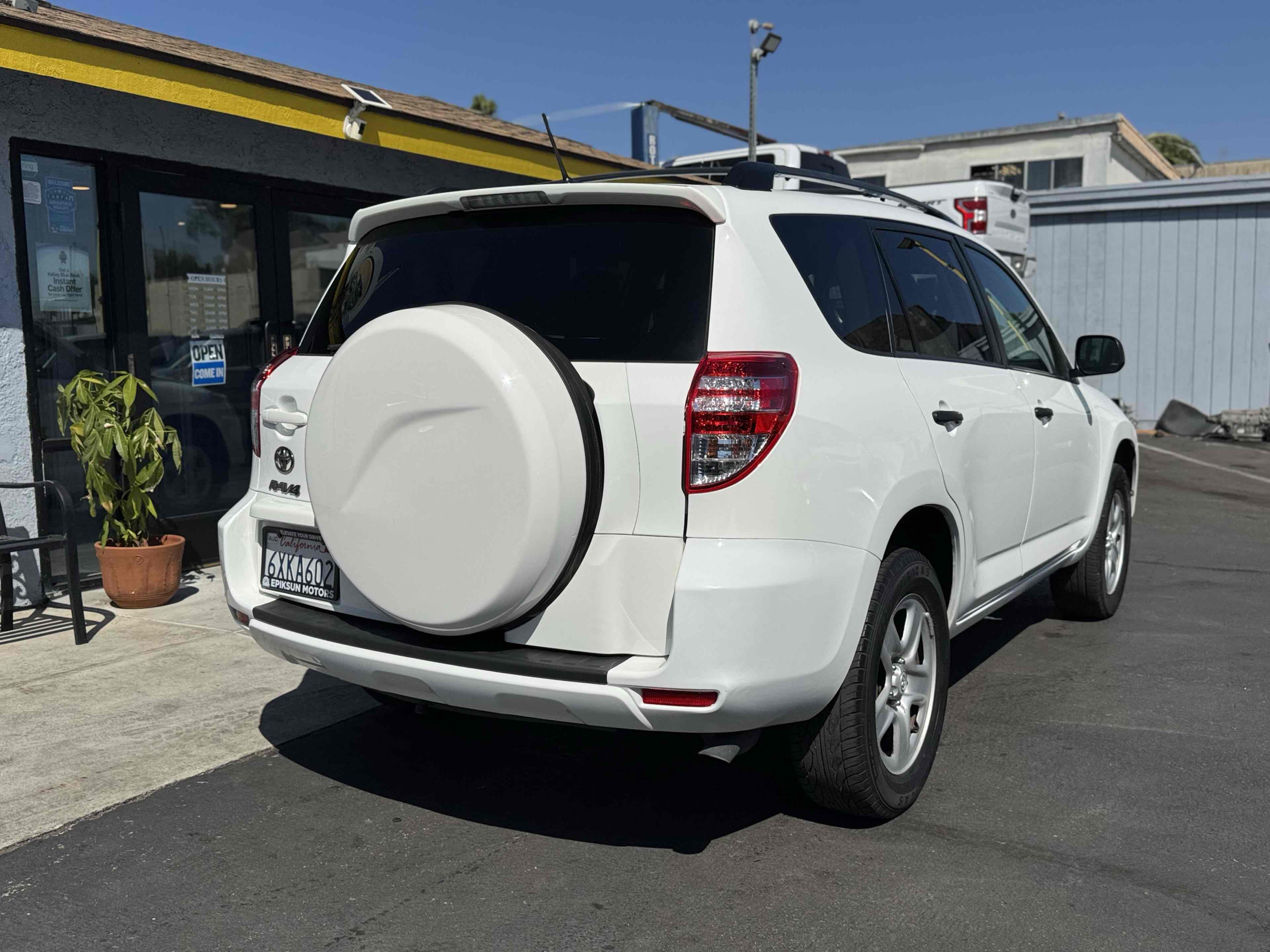 2012 Toyota RAV4 photo 5