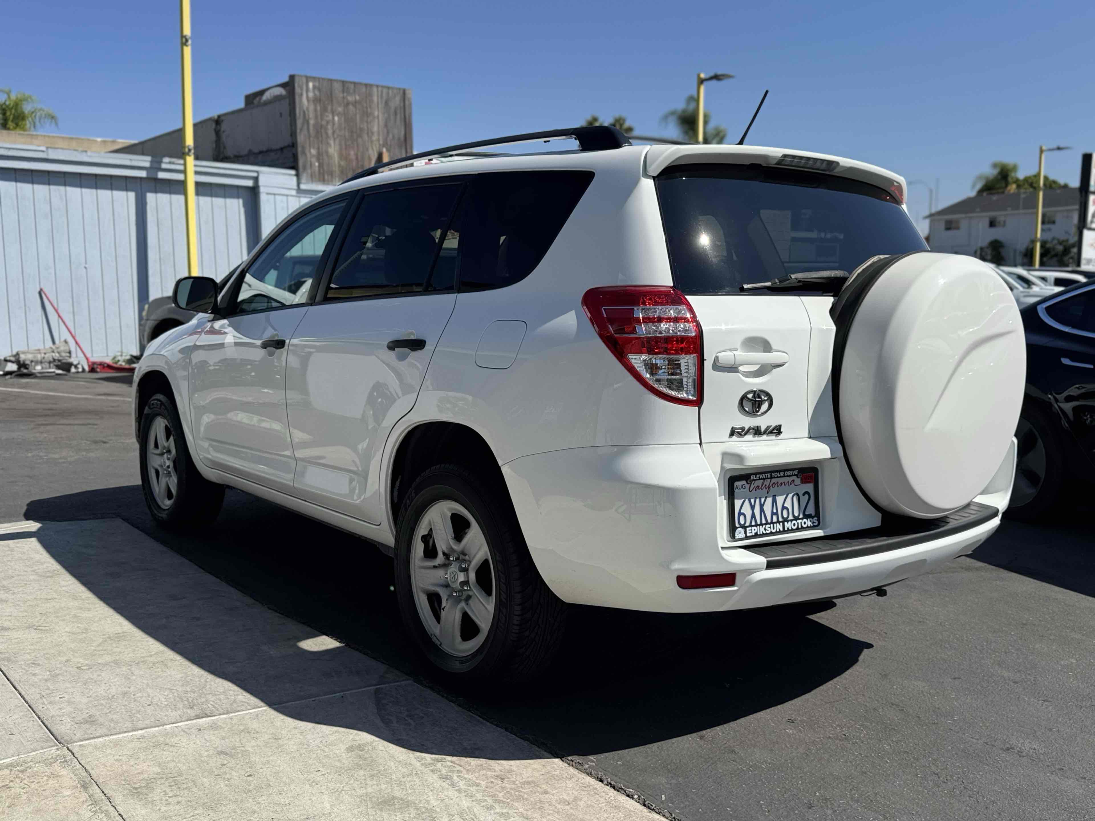 2012 Toyota RAV4 photo 6