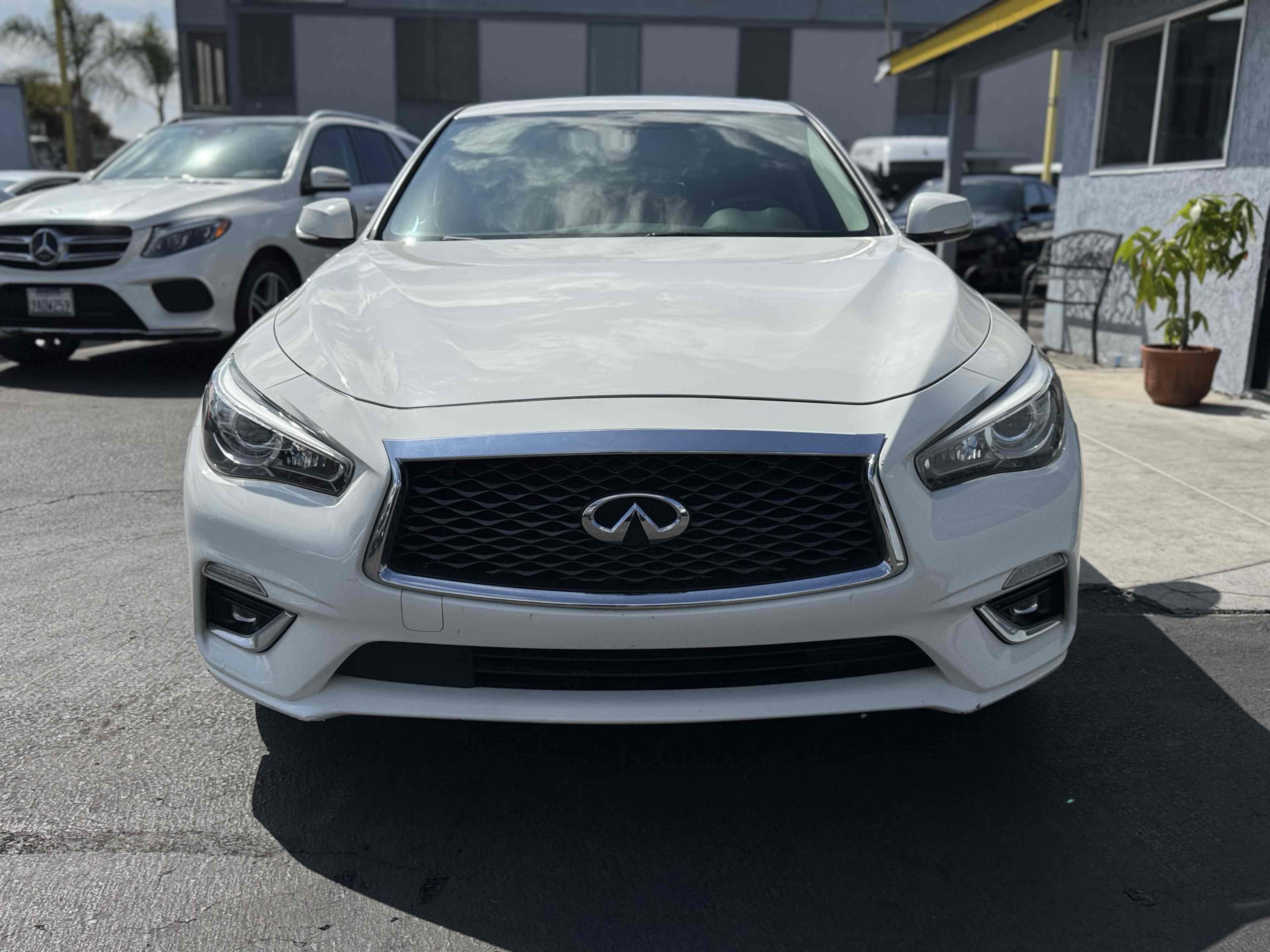 2019 Infiniti Q50 3.0t LUXE photo 2