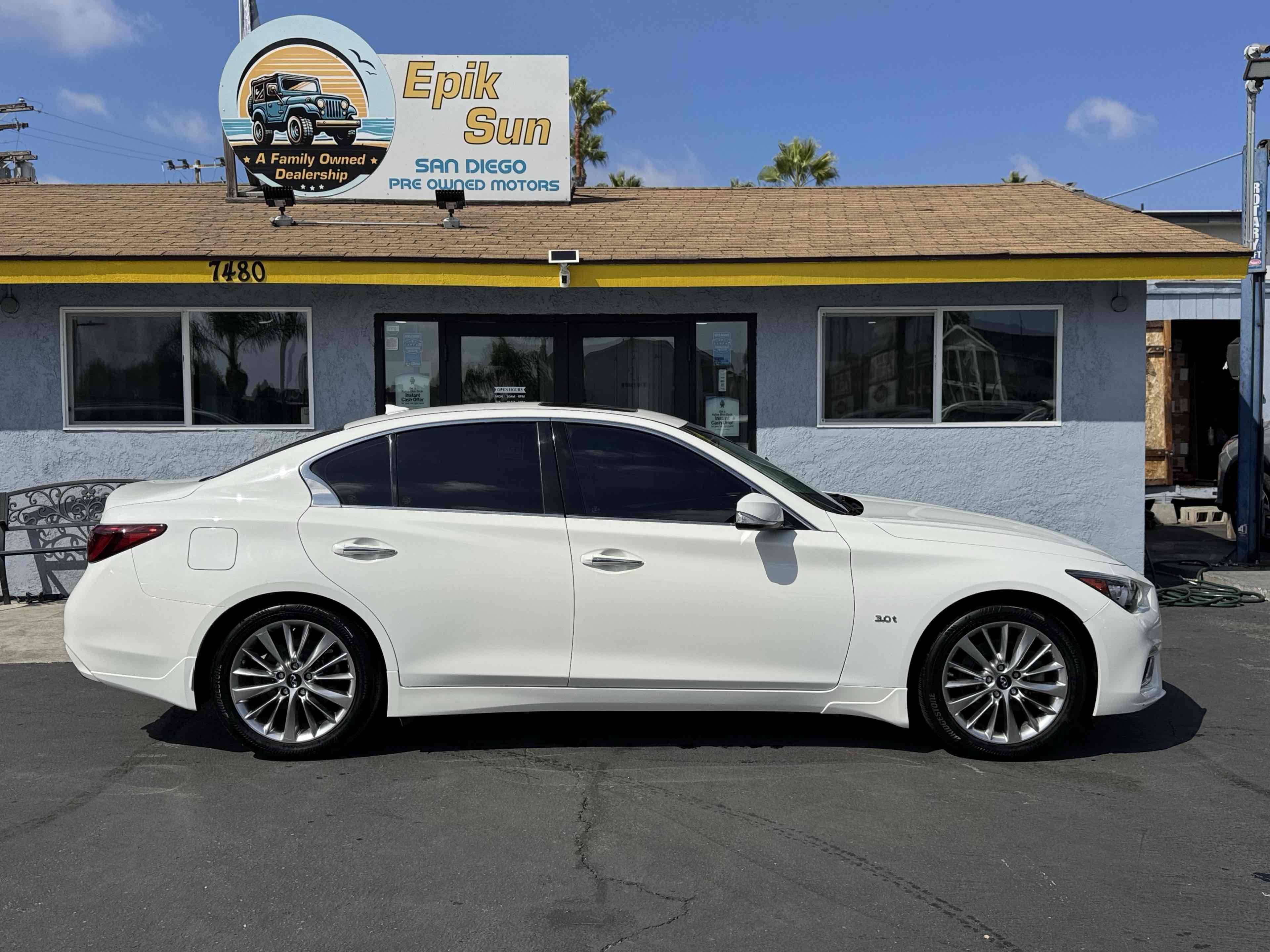 2019 Infiniti Q50 3.0t LUXE photo 4
