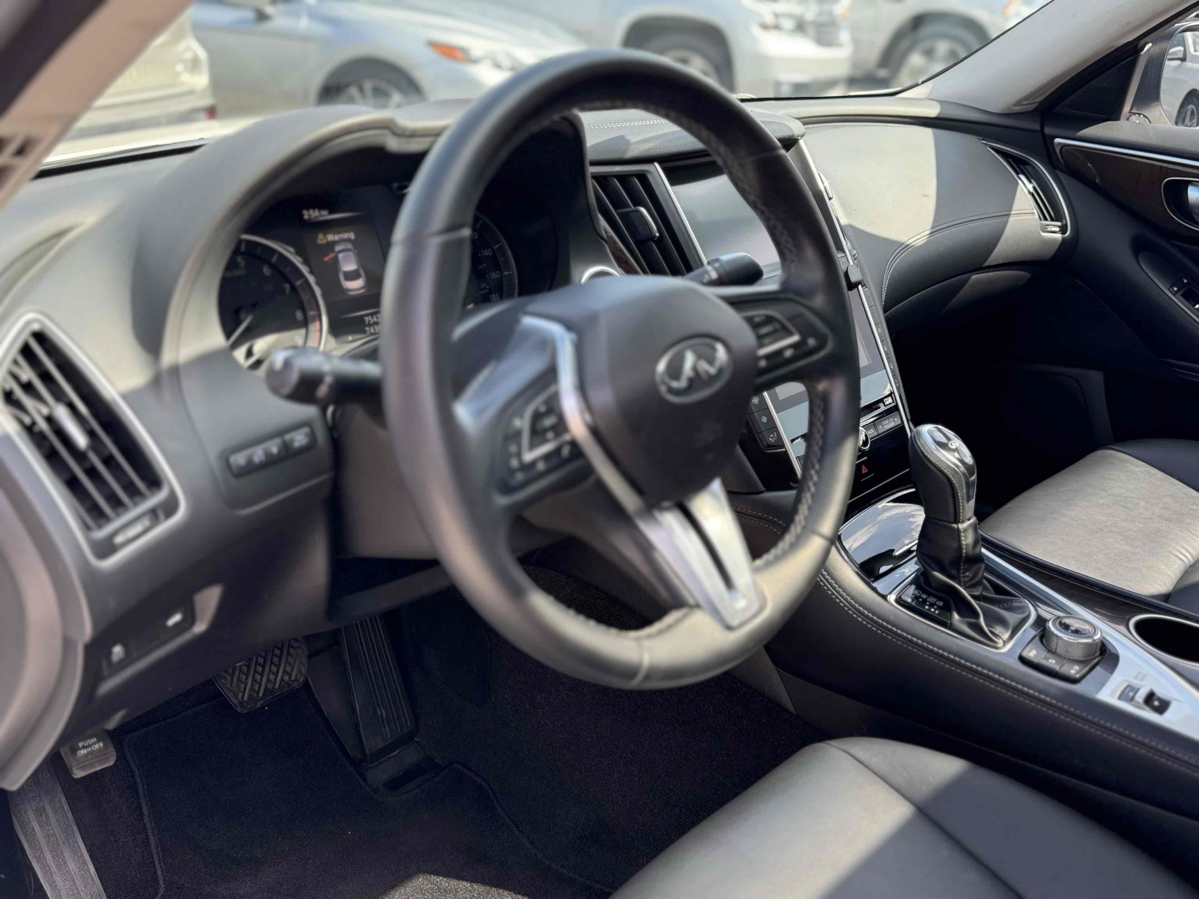 2019 Infiniti Q50 3.0t LUXE photo 9