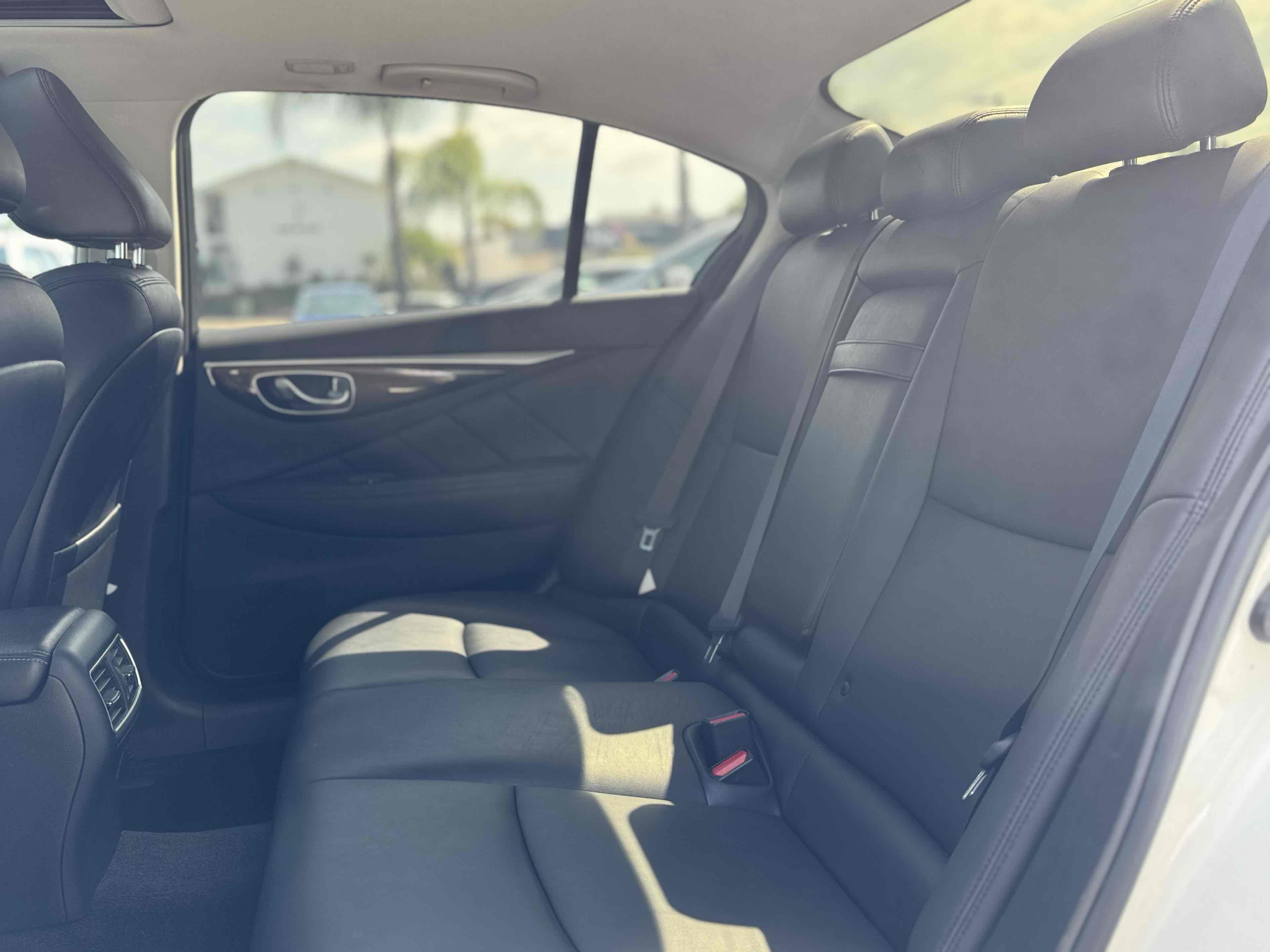 2019 Infiniti Q50 3.0t LUXE photo 13