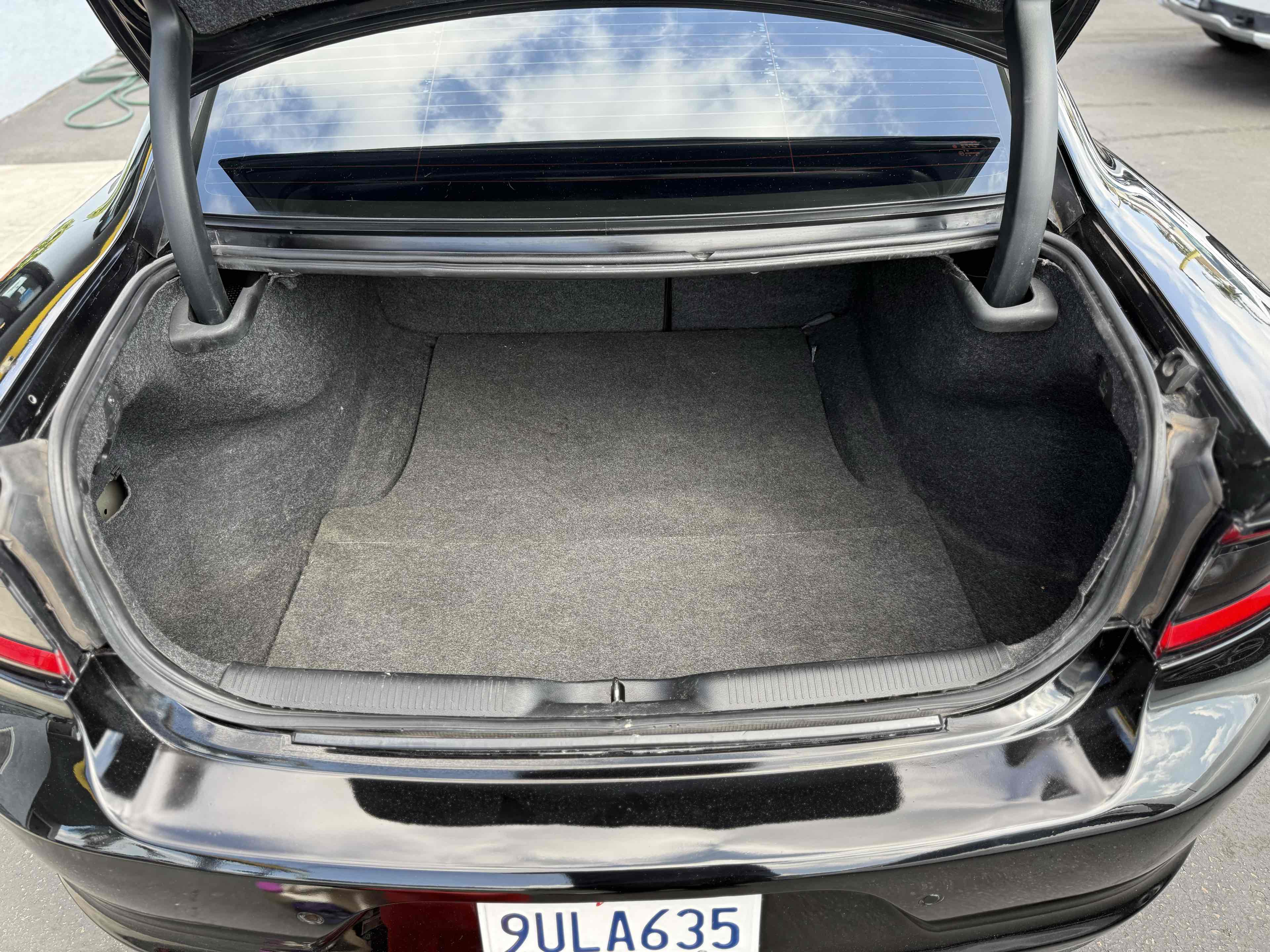 2018 Dodge Charger SXT photo 5